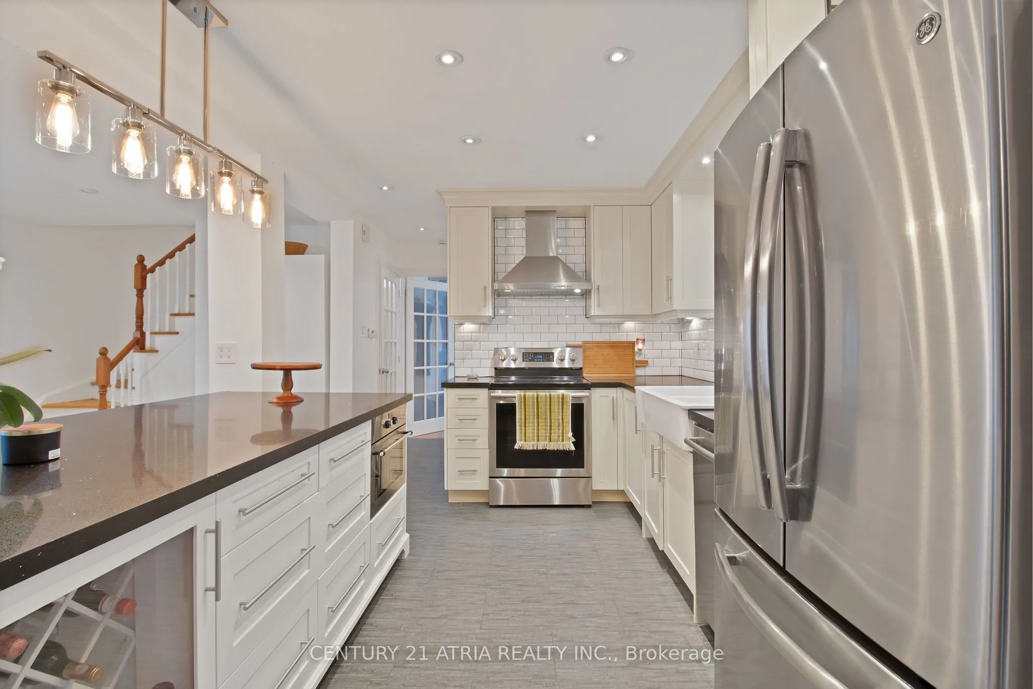 3222 Hornbeam Crescent