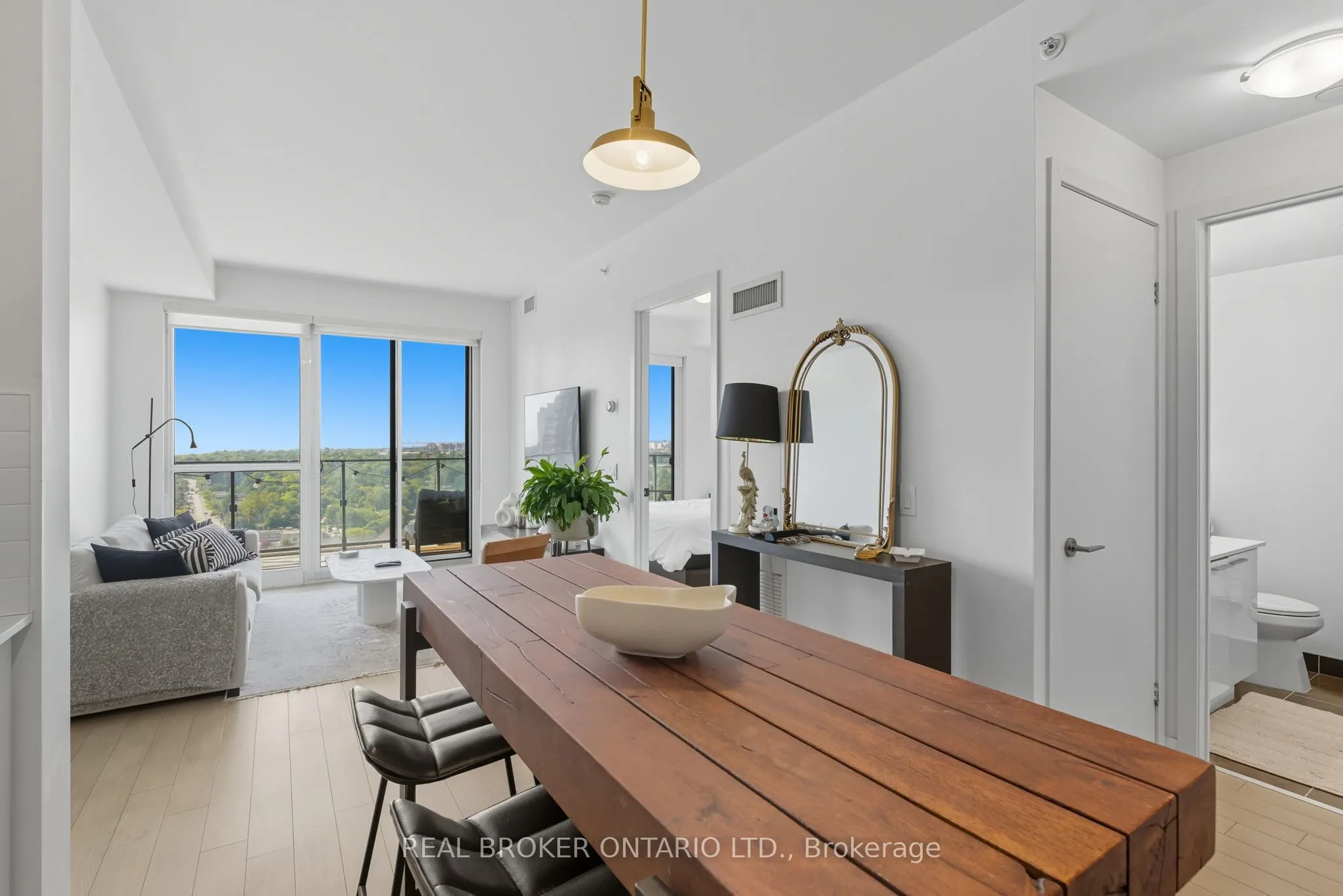 10 Park Lawn Road, #2103