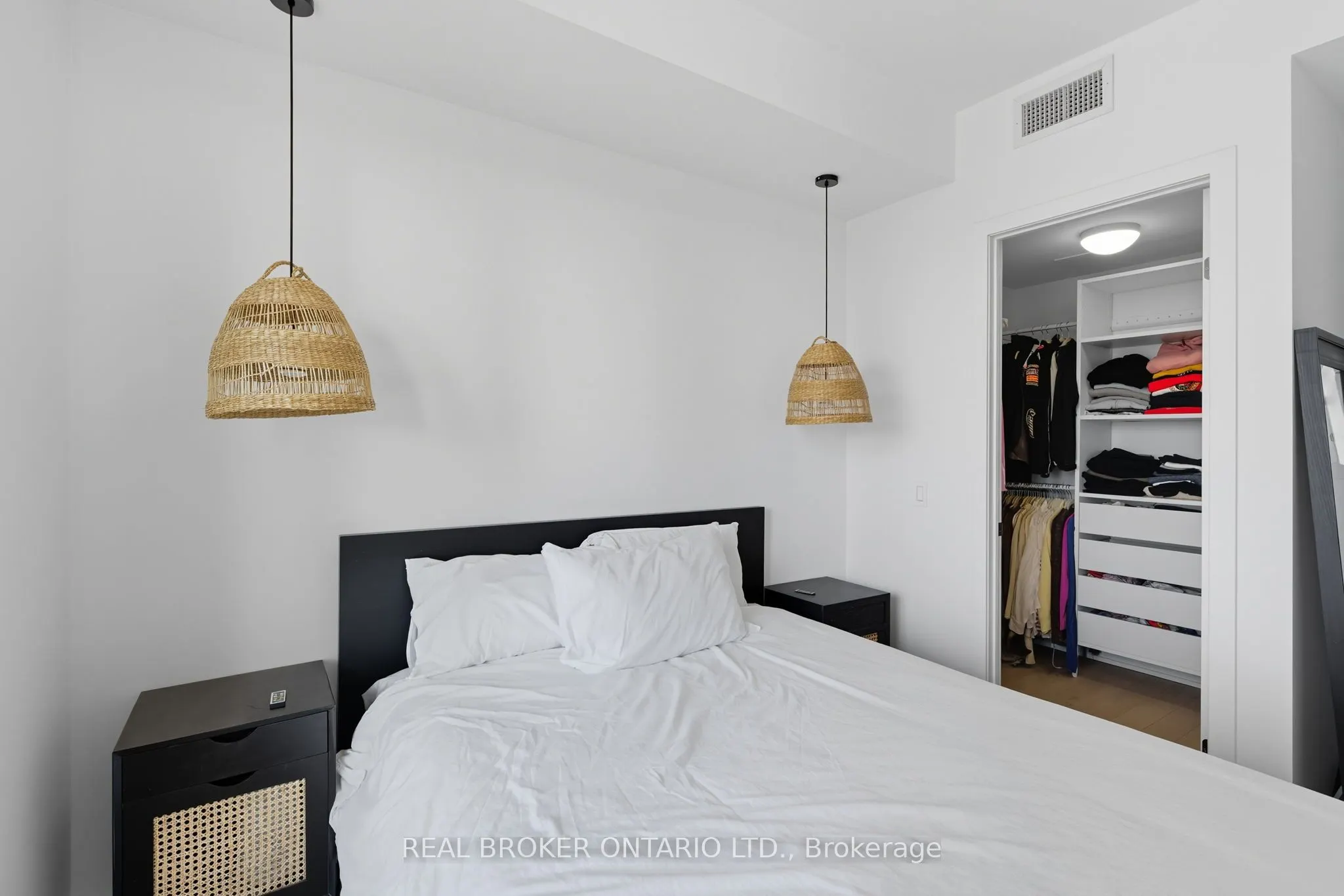 10 Park Lawn Road, #2103