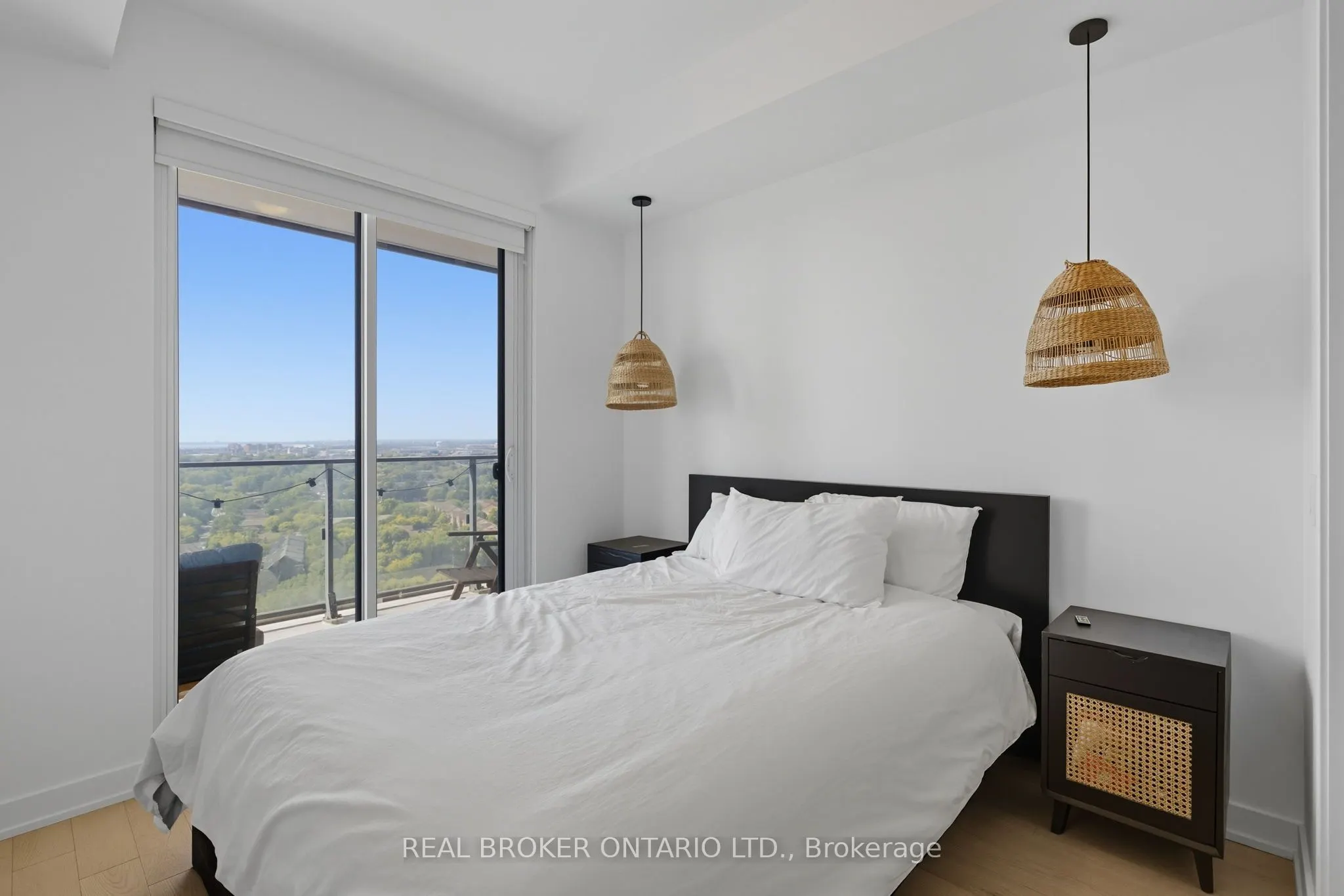 10 Park Lawn Road, #2103