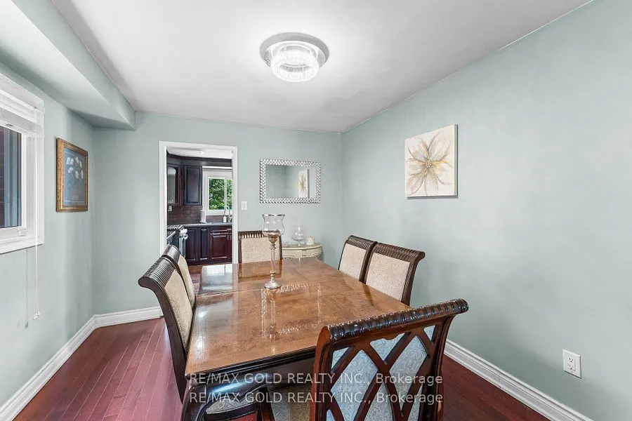 31 CASTLEHILL Road