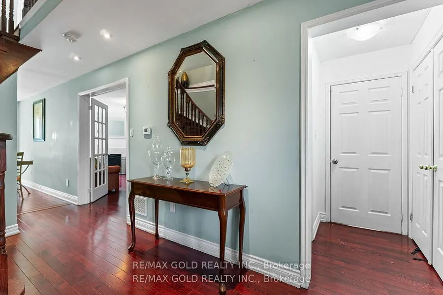 31 CASTLEHILL Road