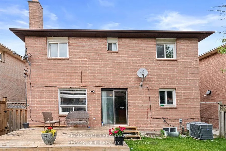 31 CASTLEHILL Road