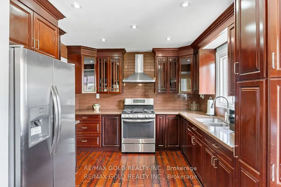 31 CASTLEHILL Road