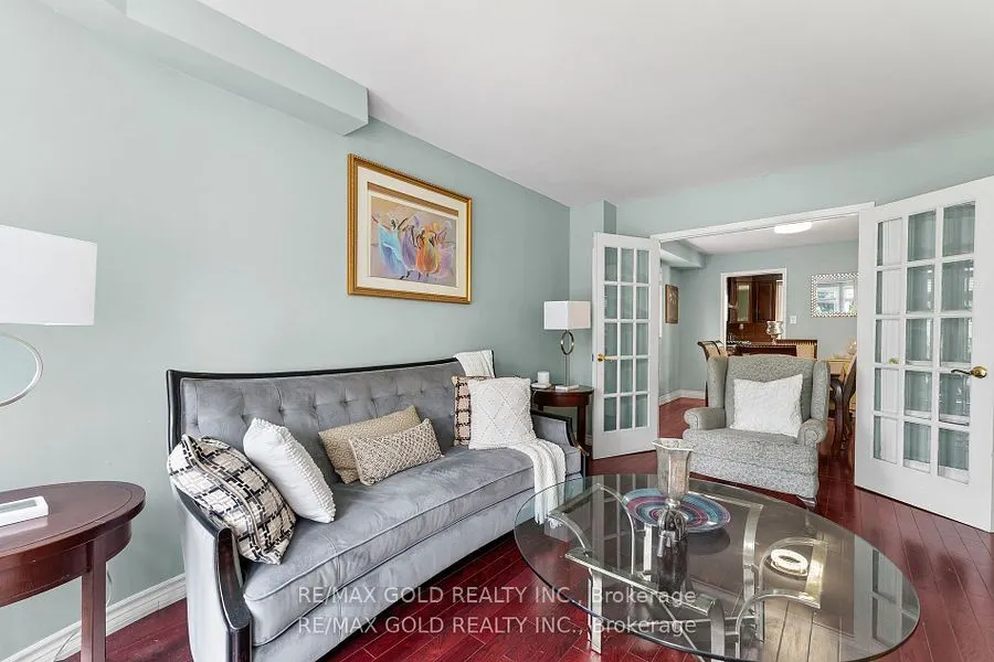 31 CASTLEHILL Road