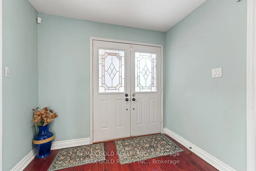 31 CASTLEHILL Road