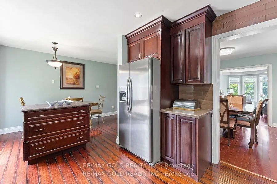 31 CASTLEHILL Road