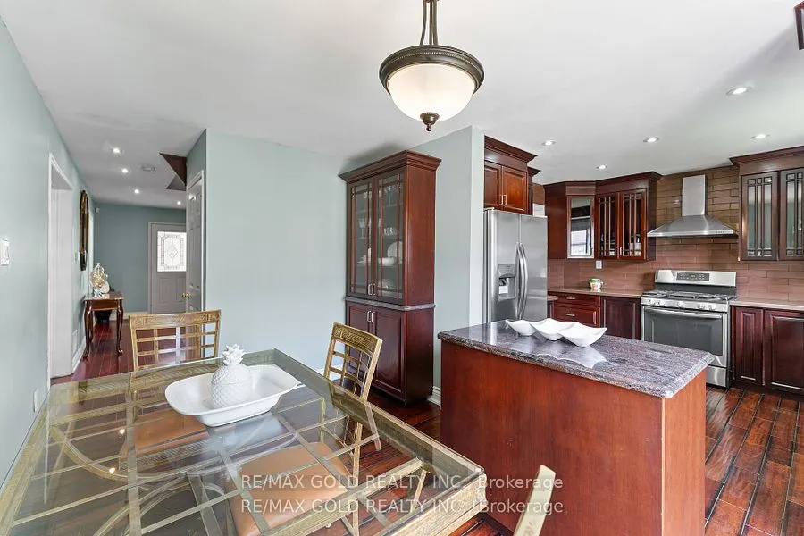 31 CASTLEHILL Road