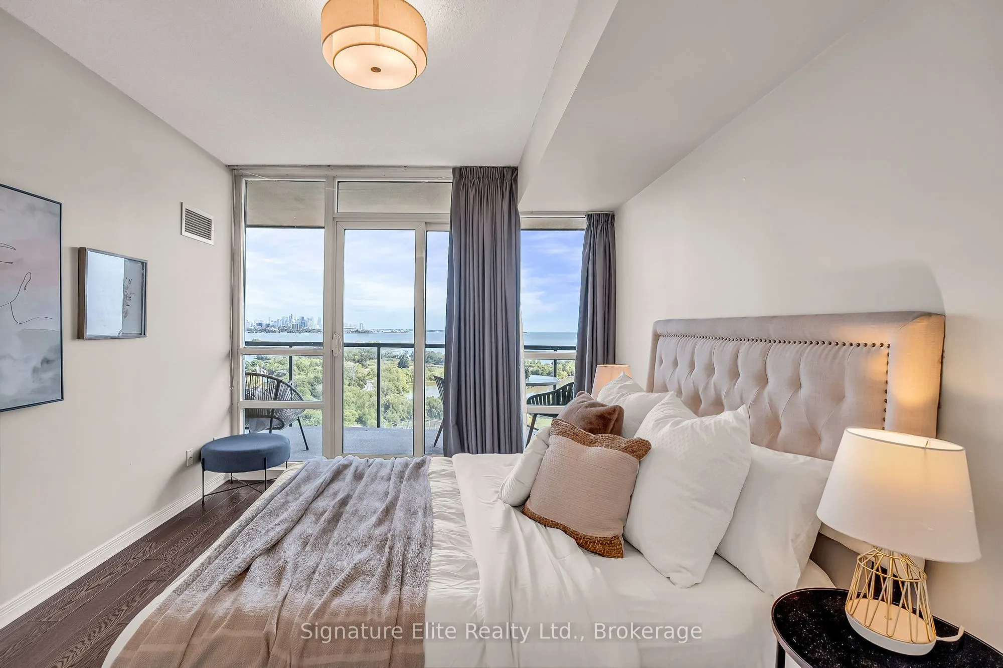 2240 Lakeshore Boulevard, #1706