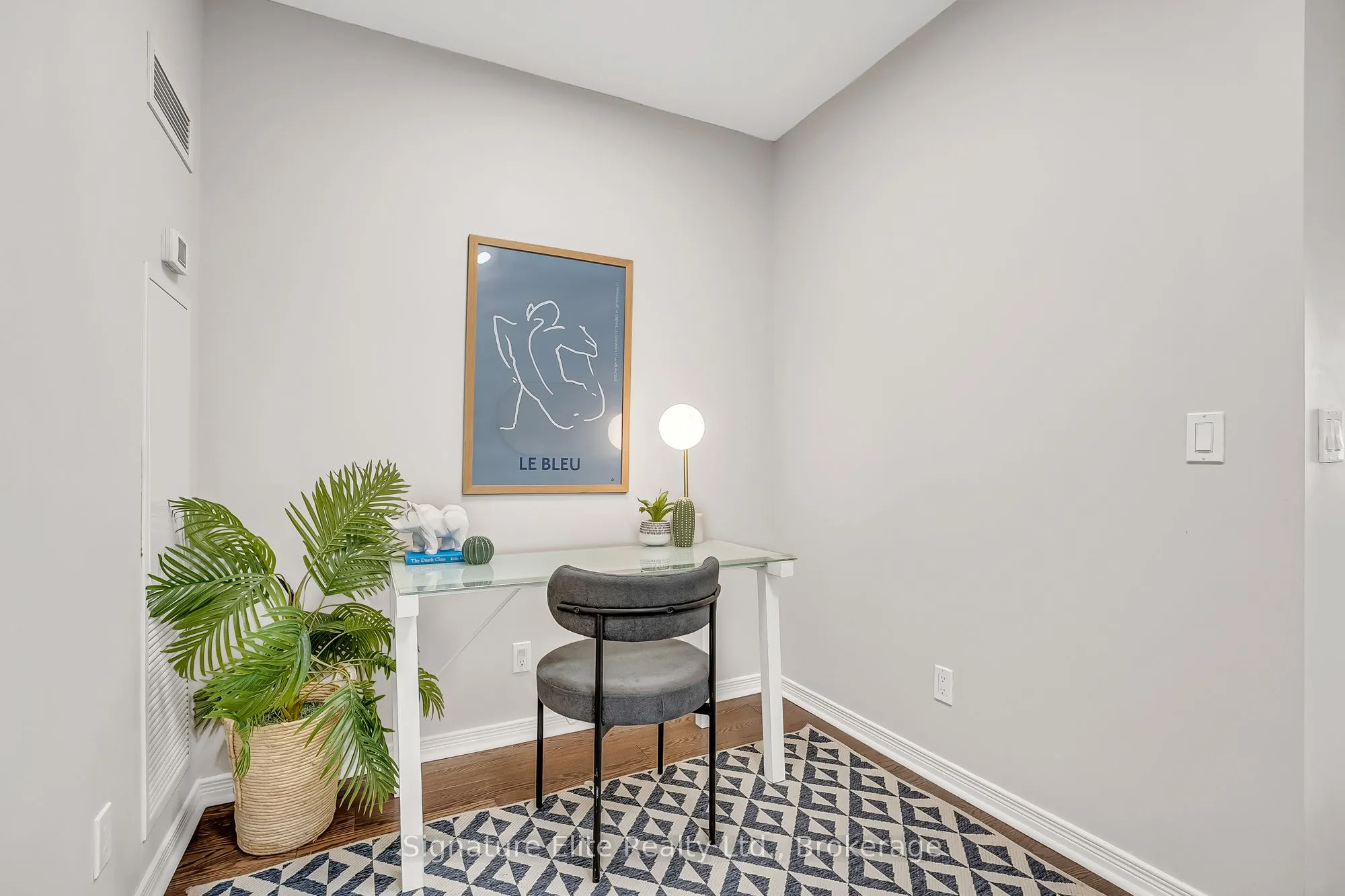 2240 Lakeshore Boulevard, #1706