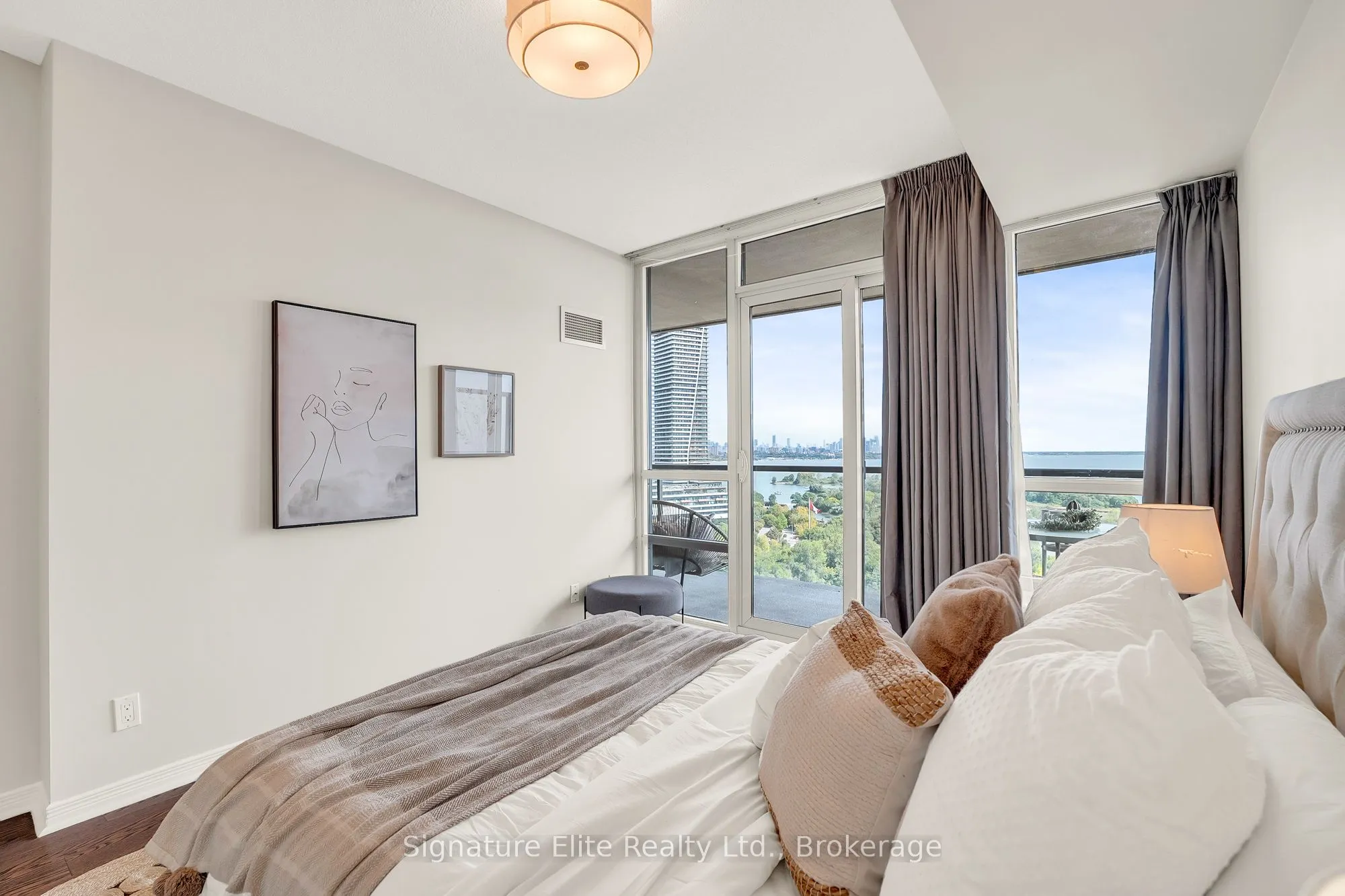 2240 Lakeshore Boulevard, #1706