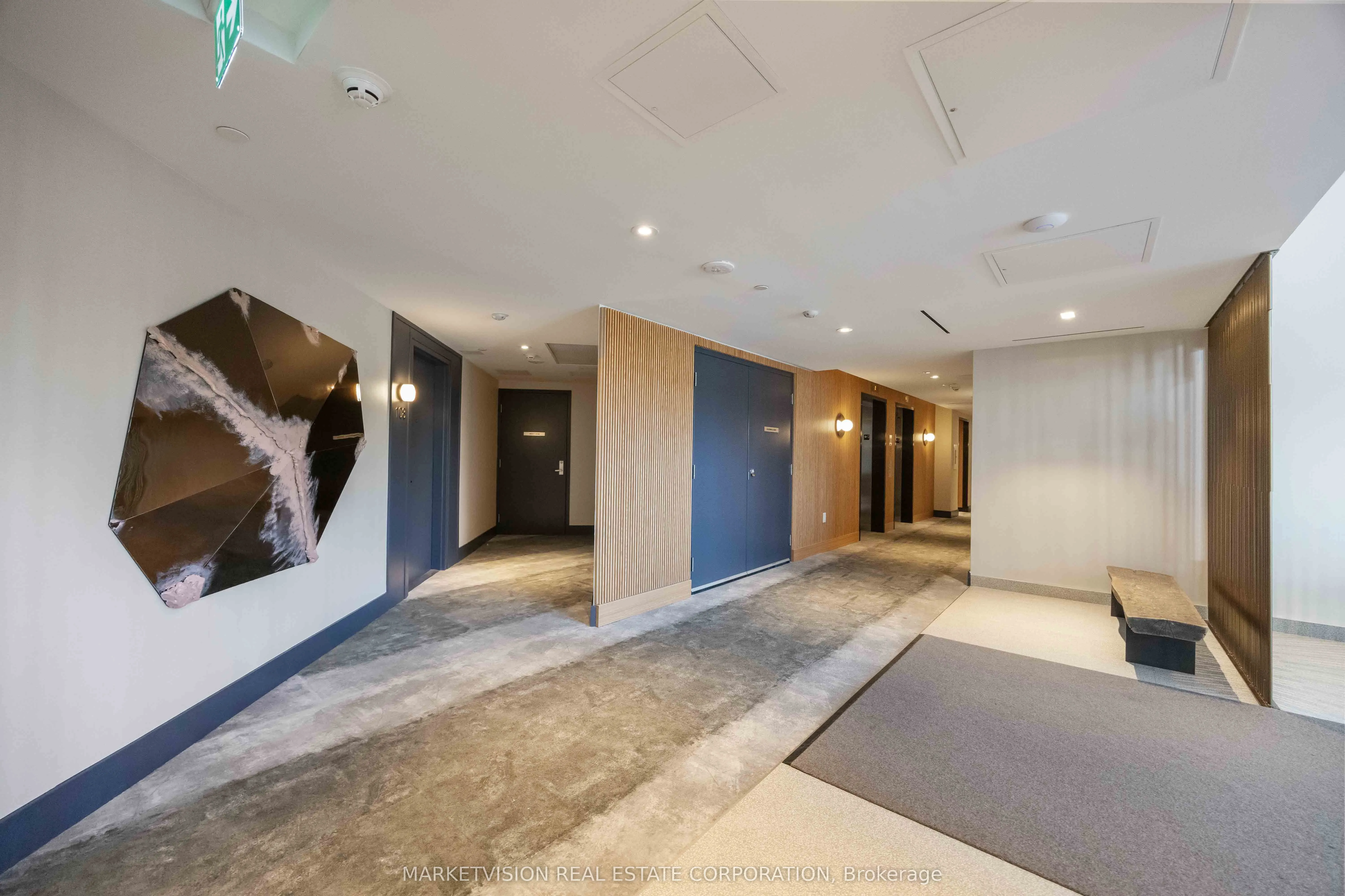 2625 Dundas Street W, #610
