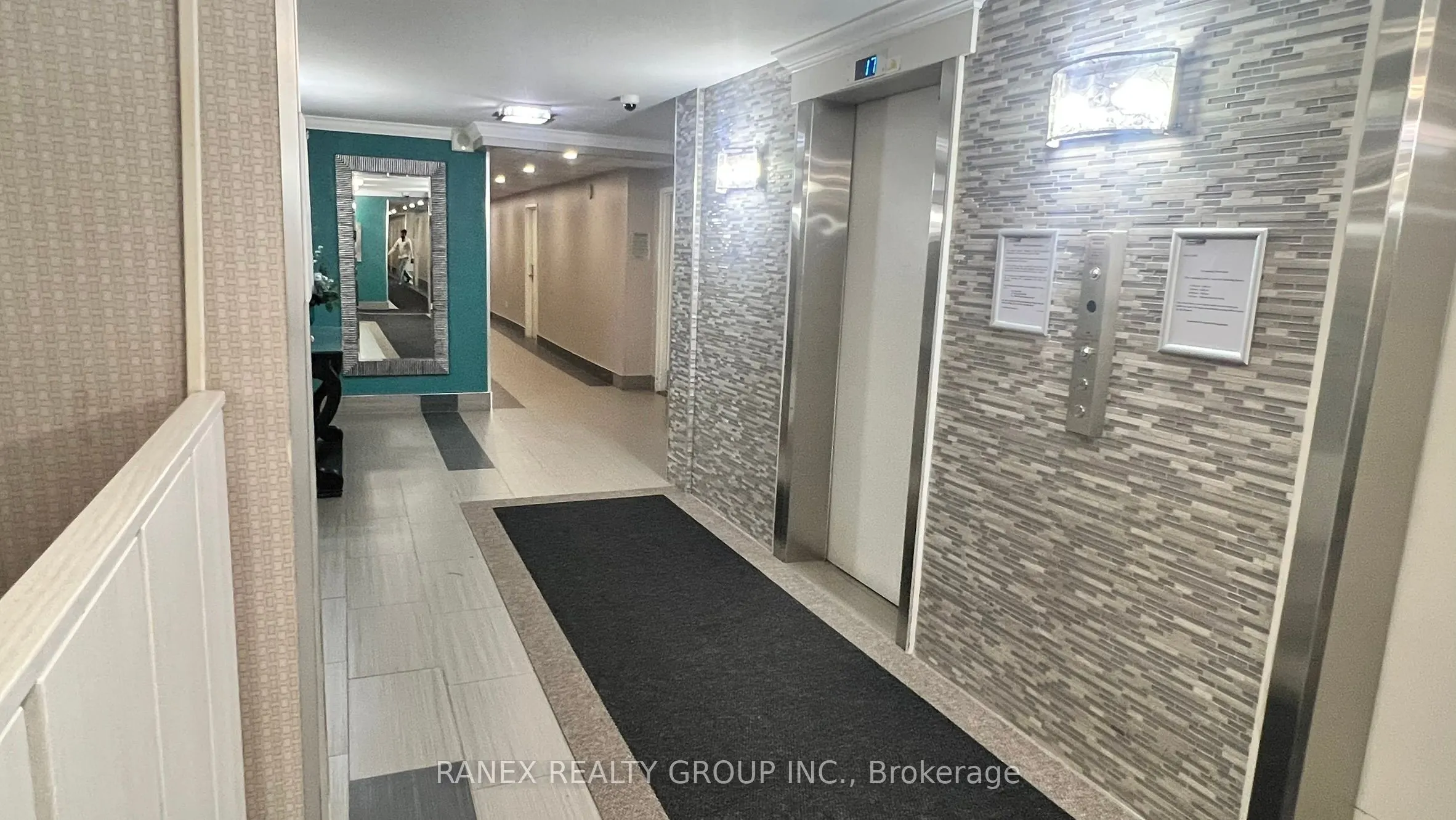 15 Kensington Road, #1110