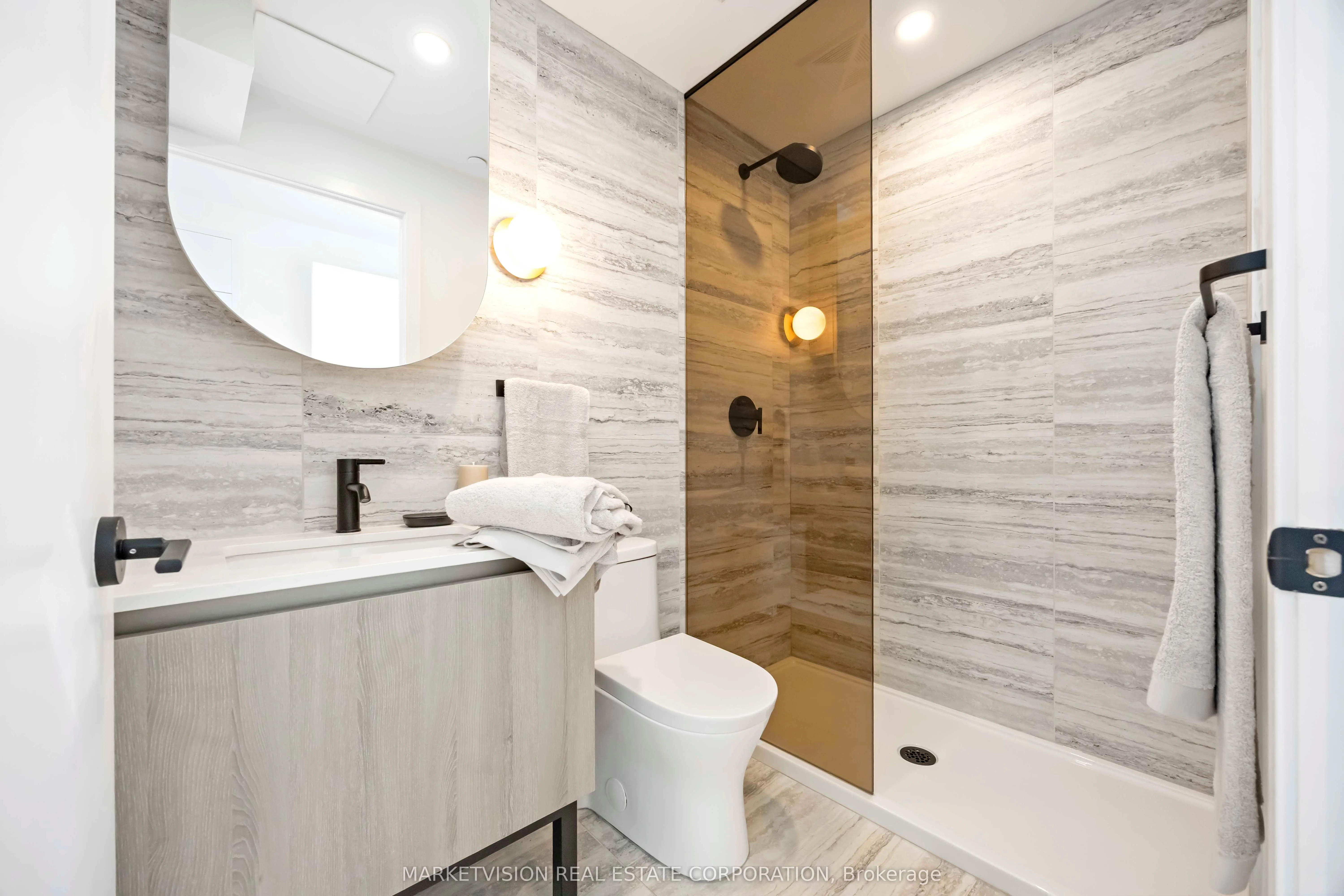 2625 Dundas Street W, #705