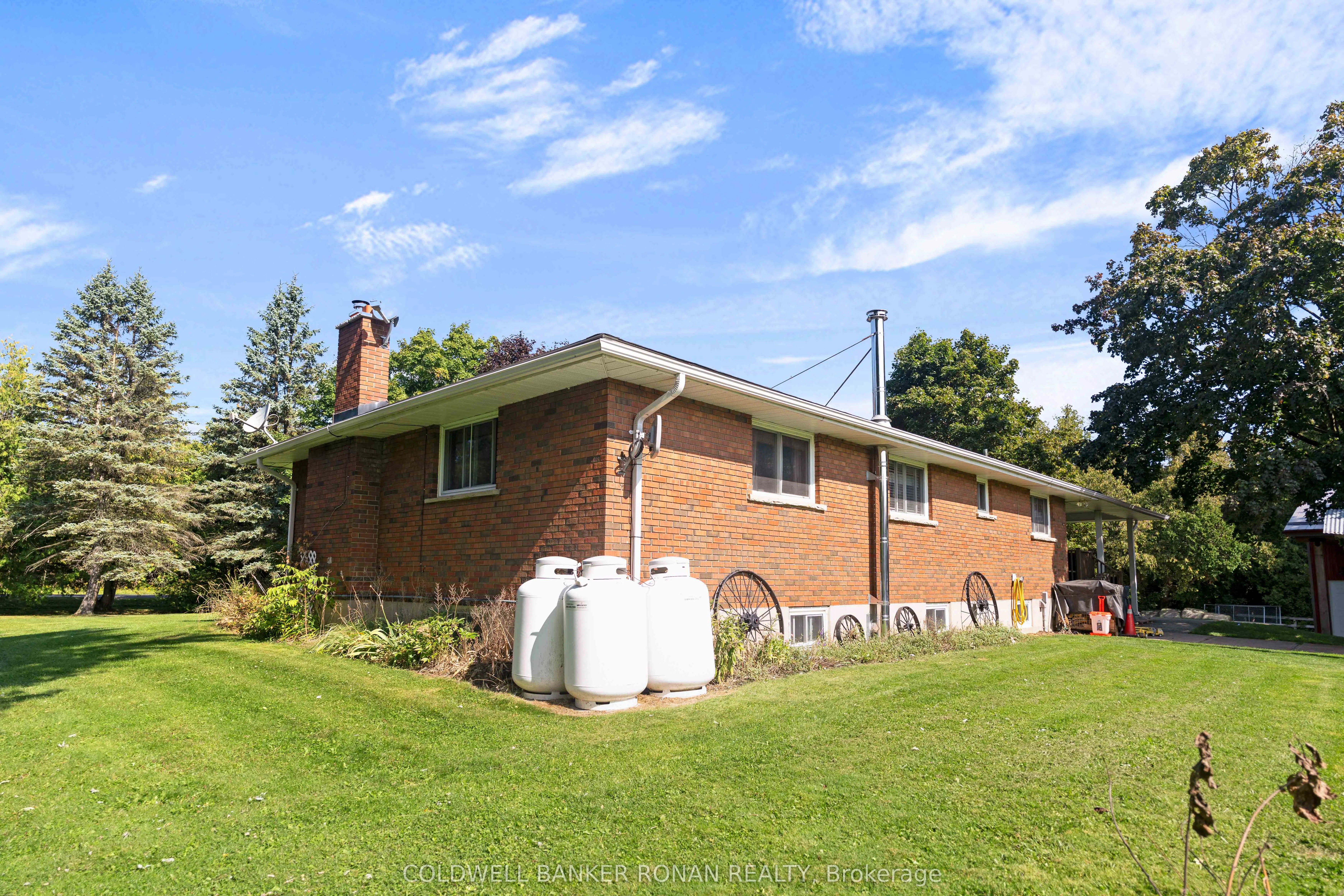 9480 32 Side Road