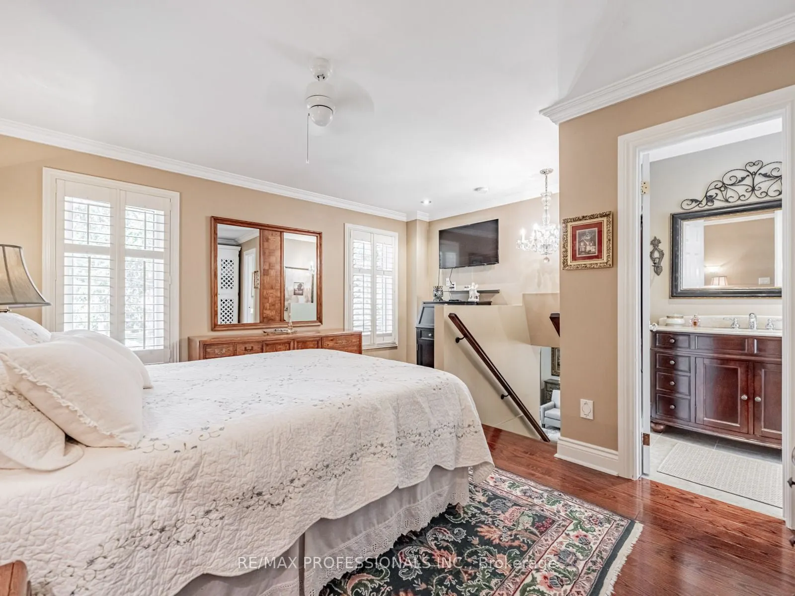 7 Ravenscrest Drive