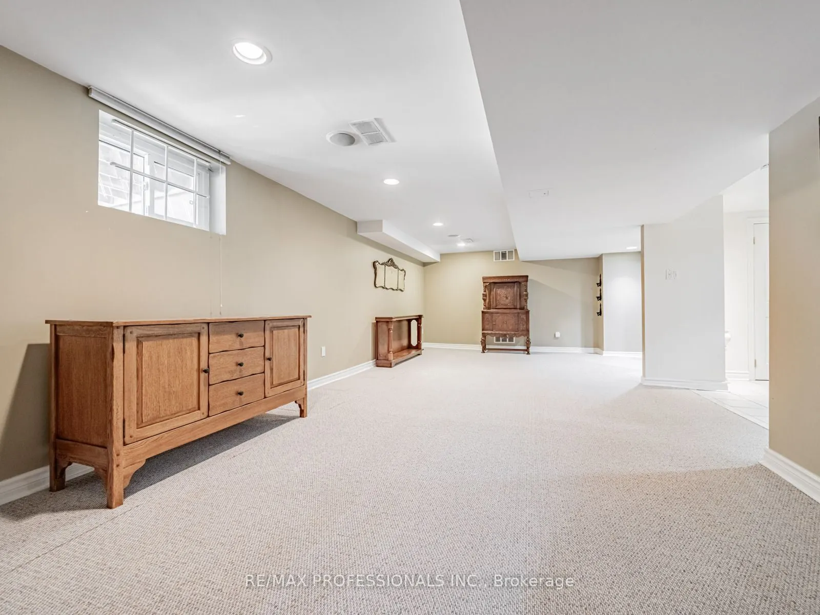 7 Ravenscrest Drive
