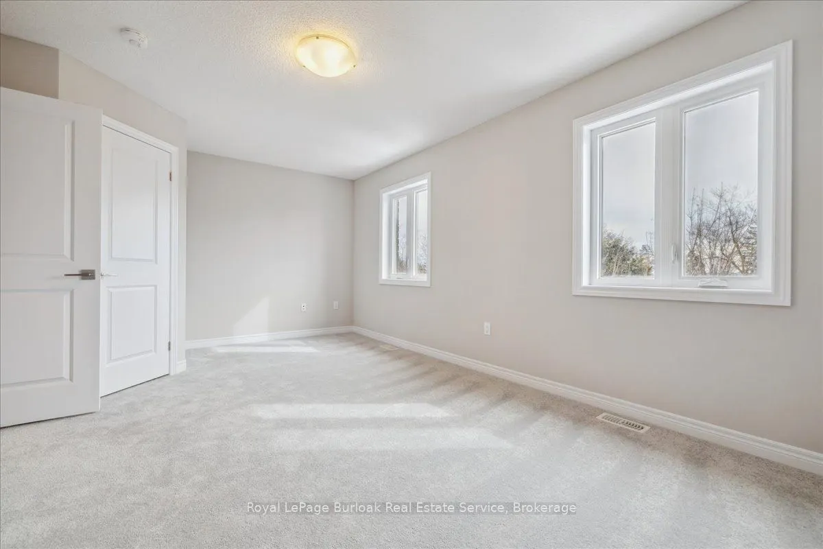 445 Ontario Street S, #48