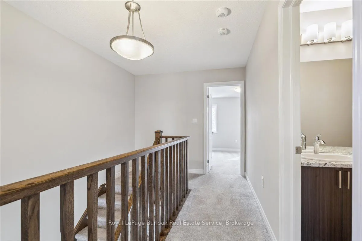 445 Ontario Street S, #48
