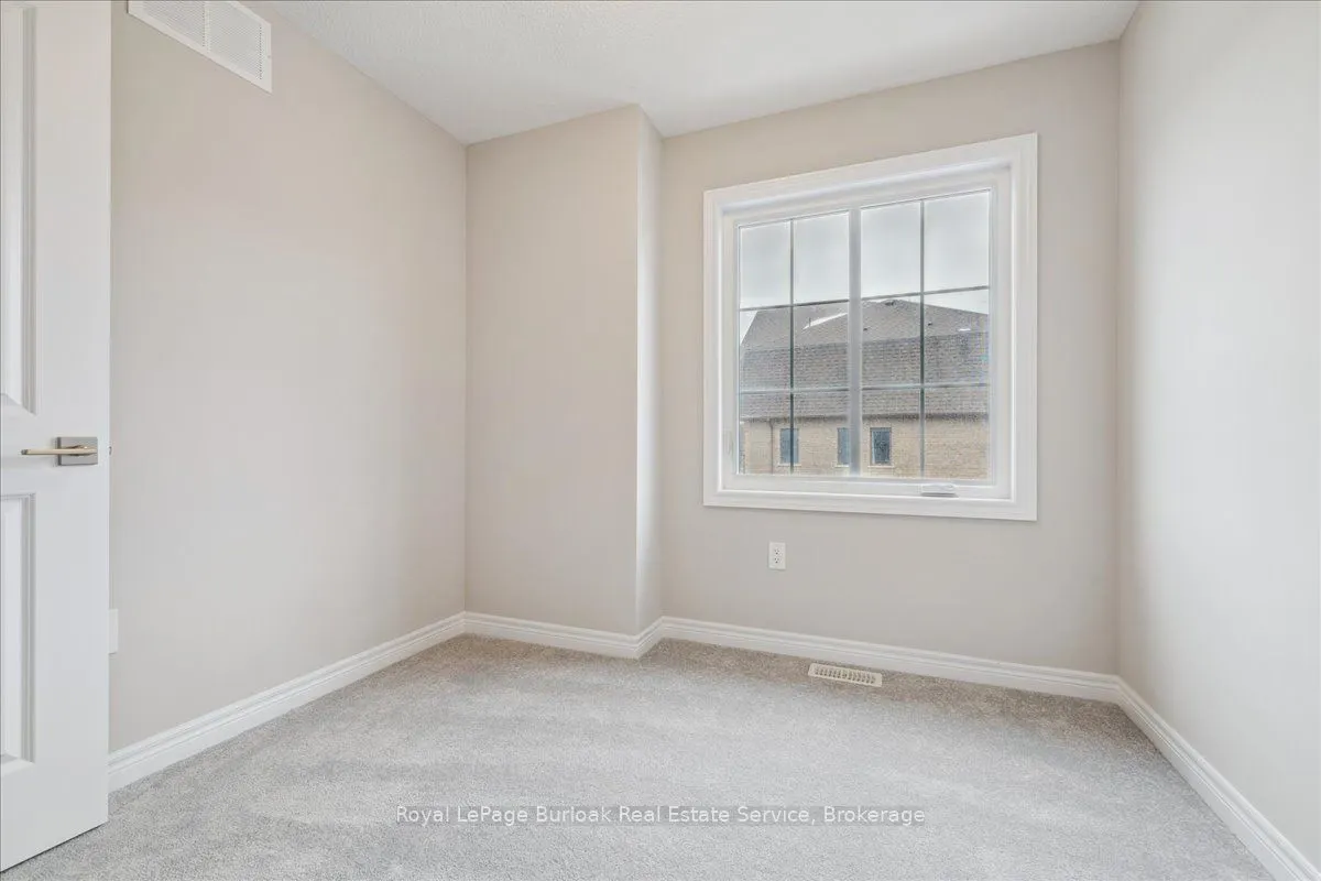 445 Ontario Street S, #48