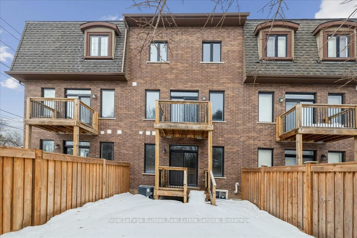 445 Ontario Street S, #48