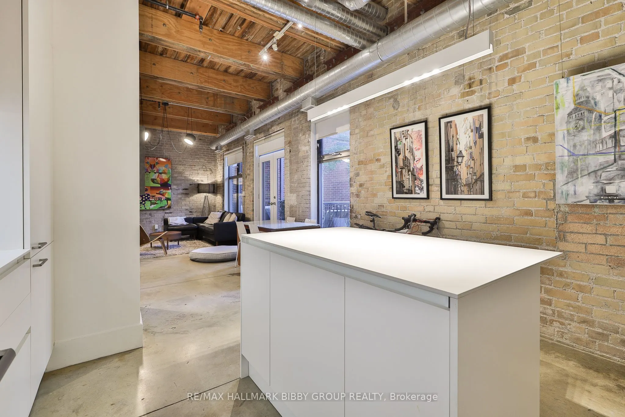363 Sorauren Avenue, #302