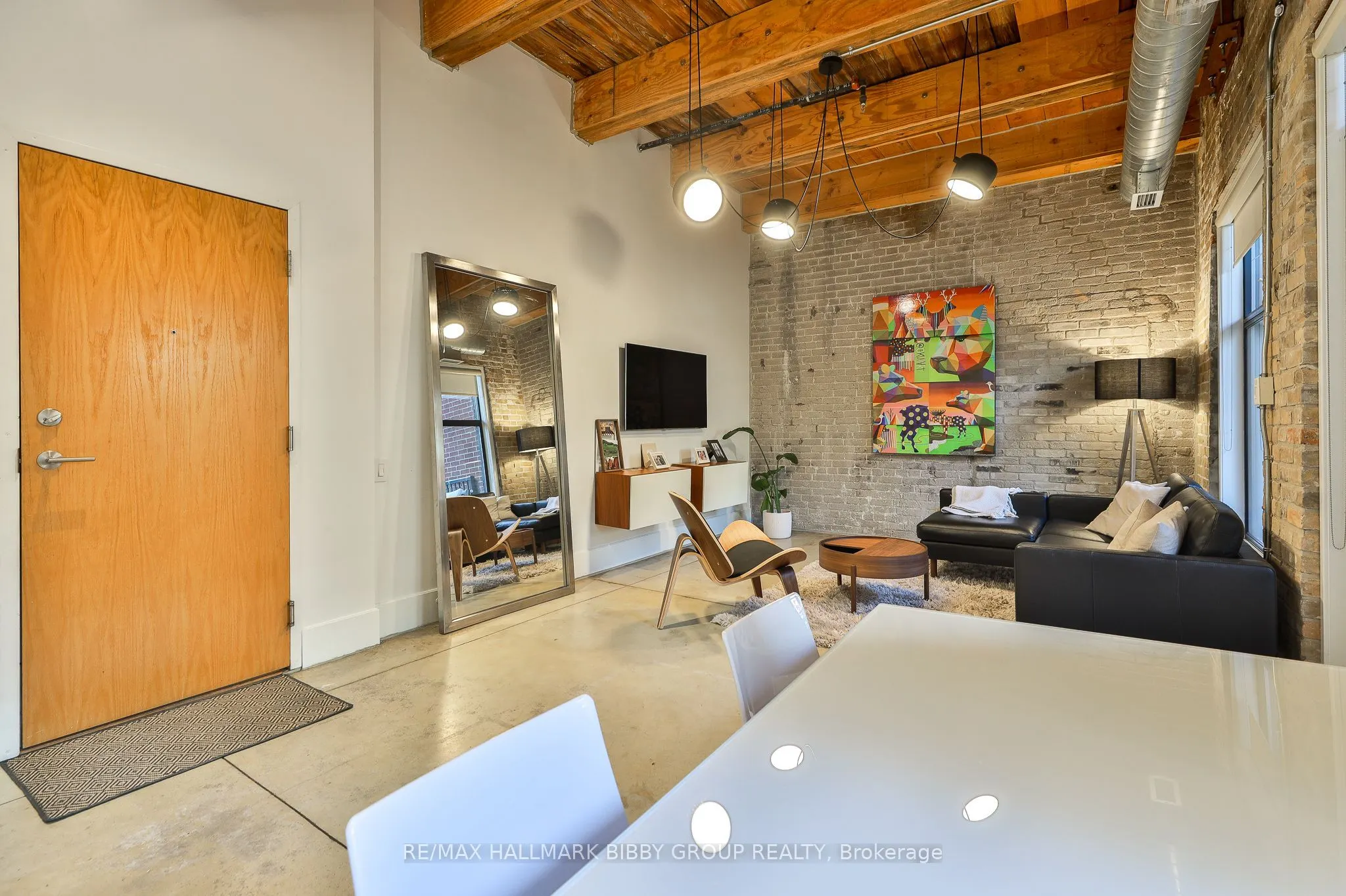 363 Sorauren Avenue, #302