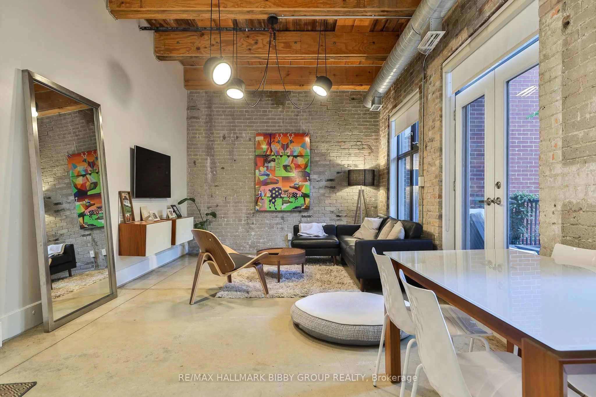 363 Sorauren Avenue, #302