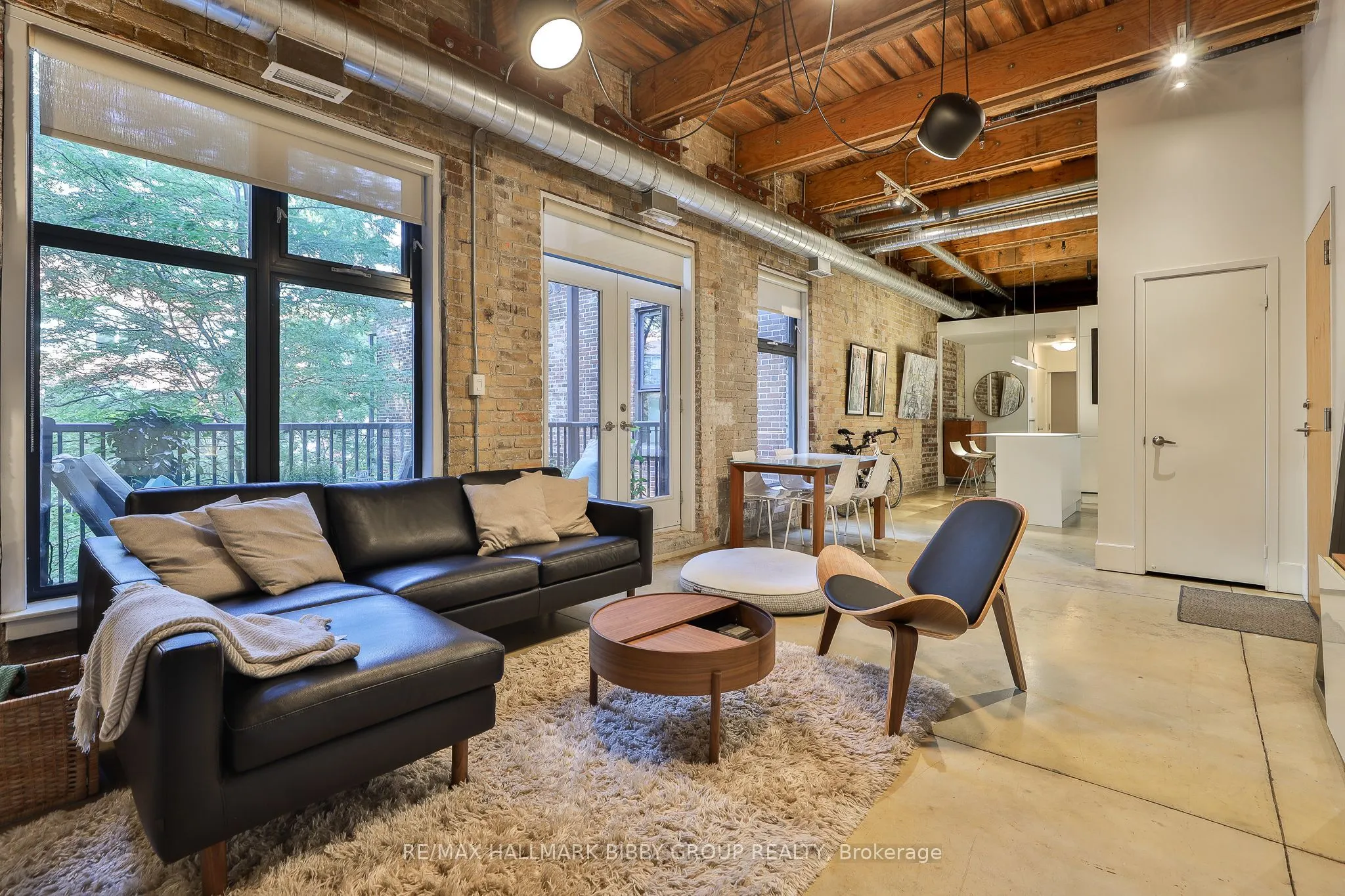 363 Sorauren Avenue, #302