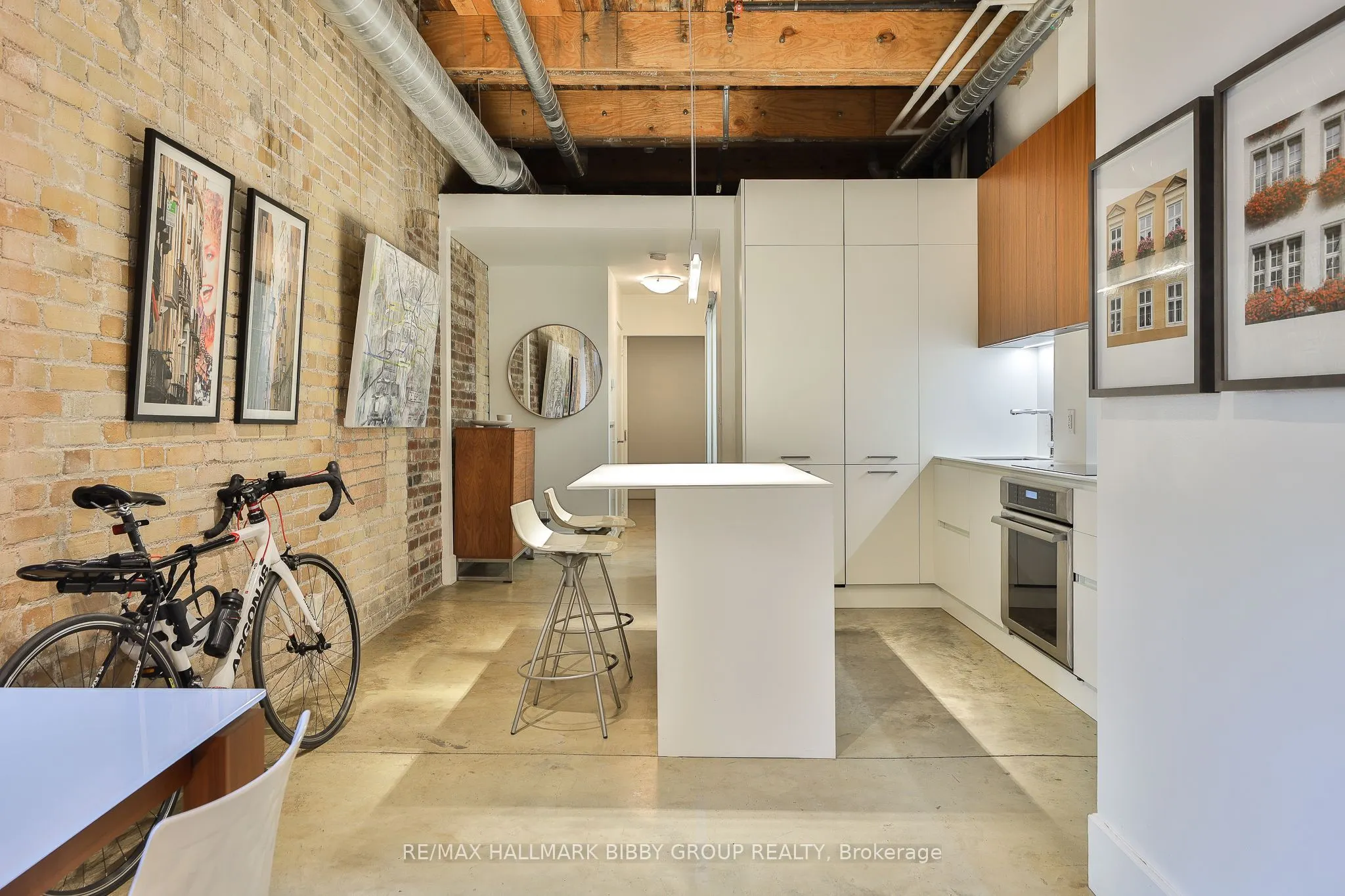 363 Sorauren Avenue, #302
