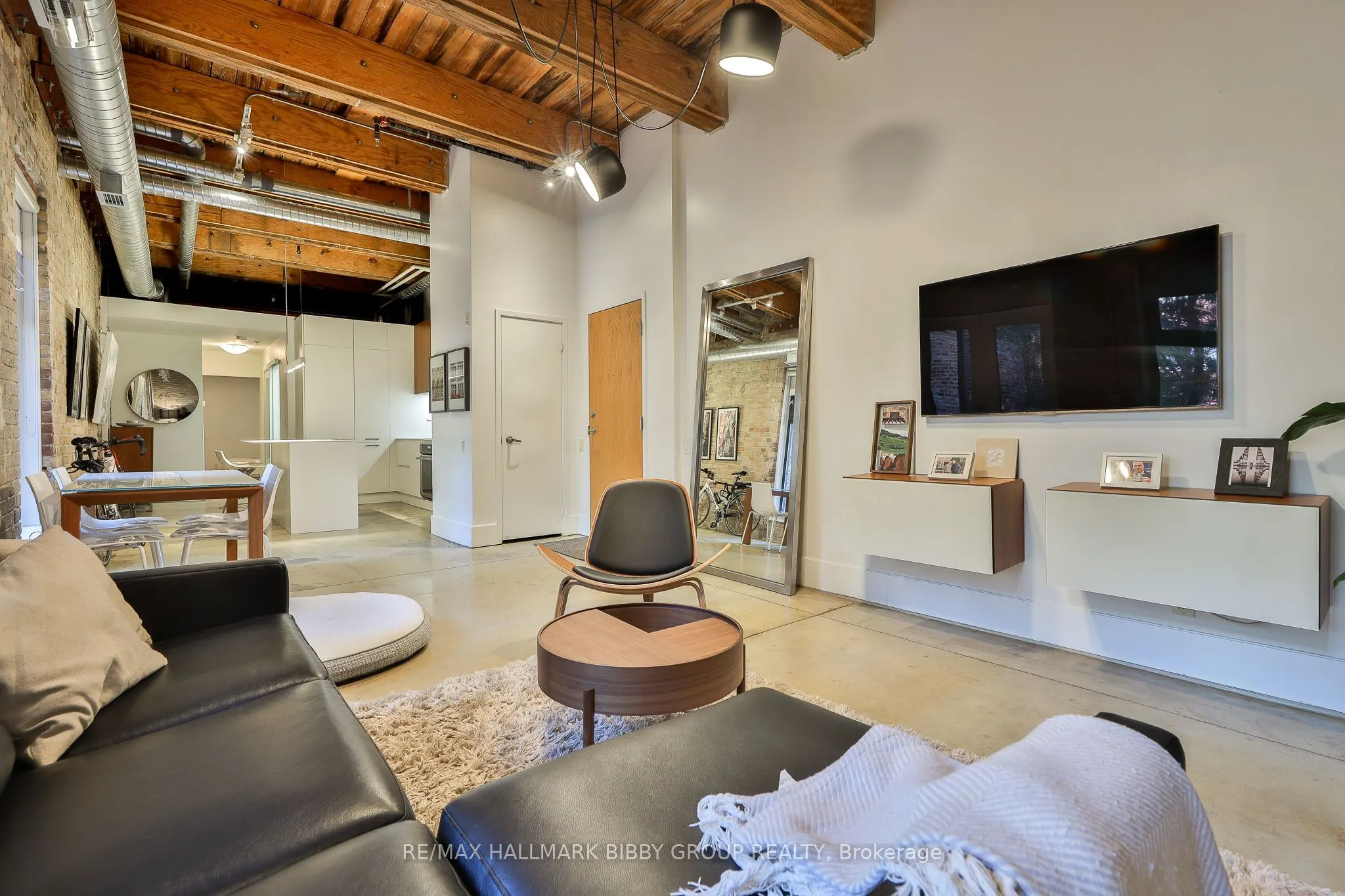363 Sorauren Avenue, #302