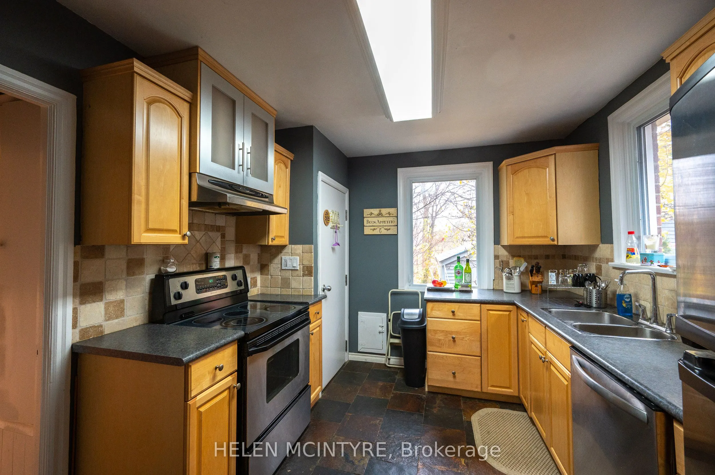 34 Dunning Crescent
