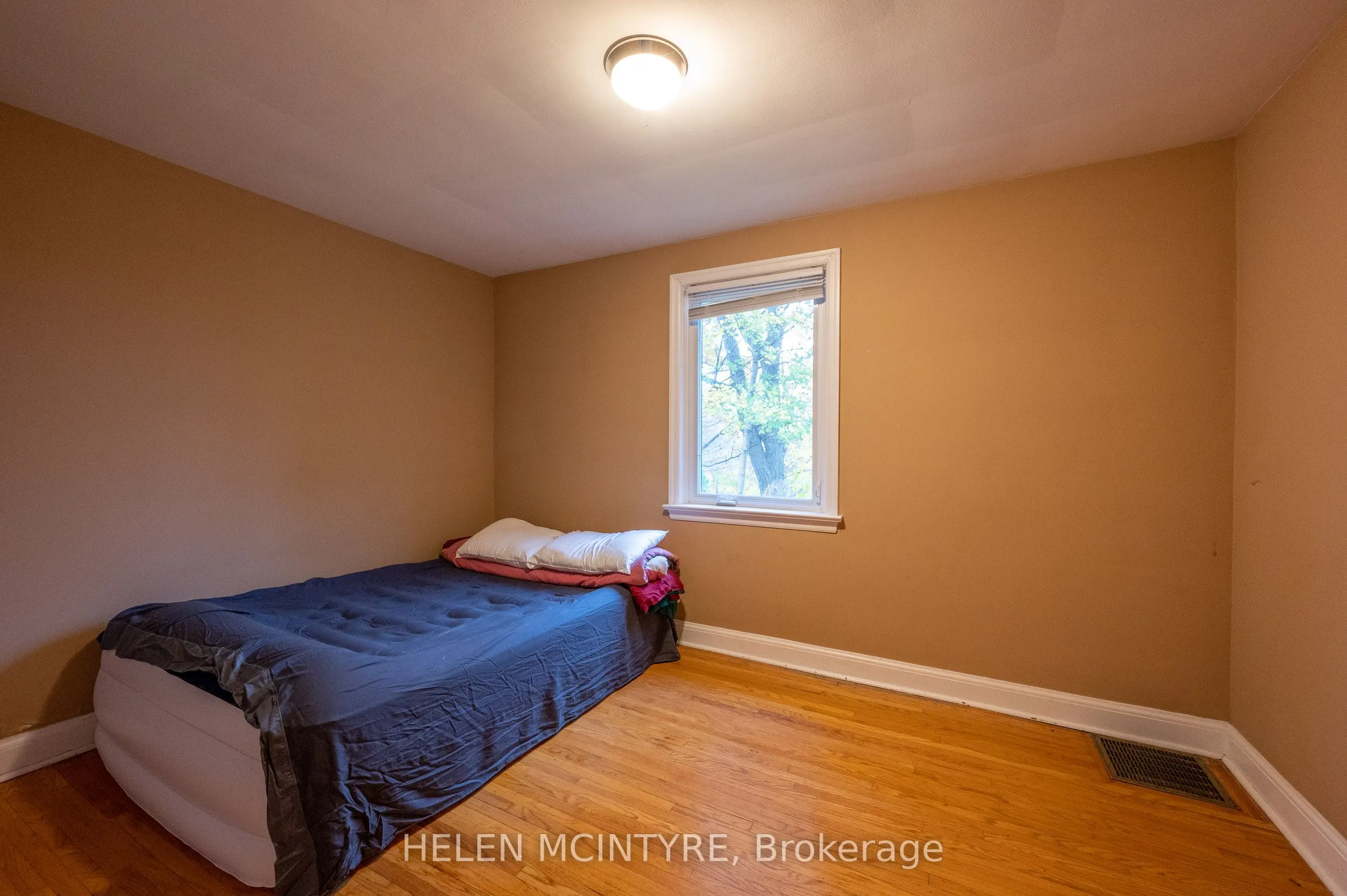 34 Dunning Crescent