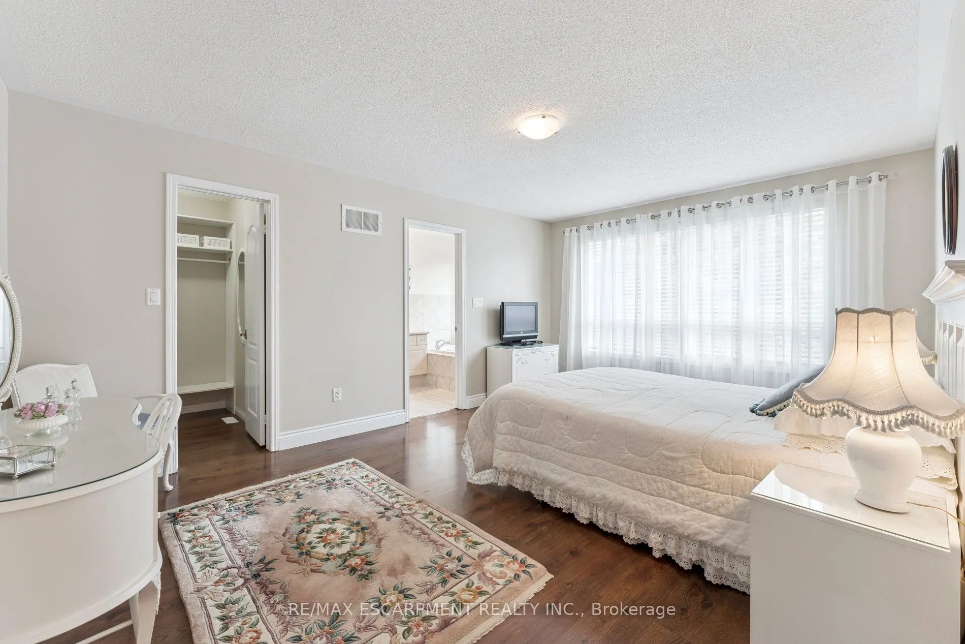 1650 Allan Crescent