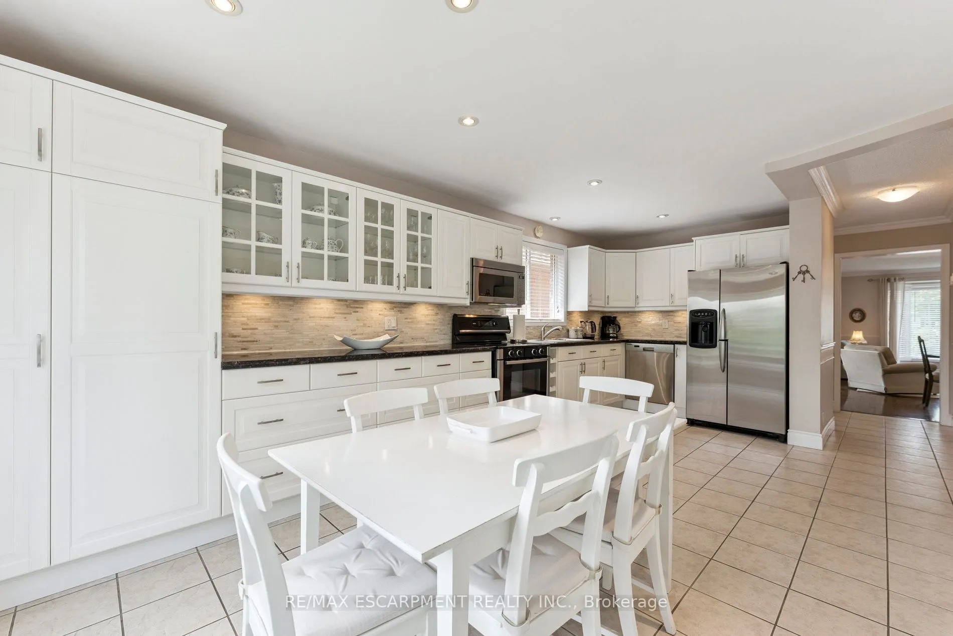 1650 Allan Crescent