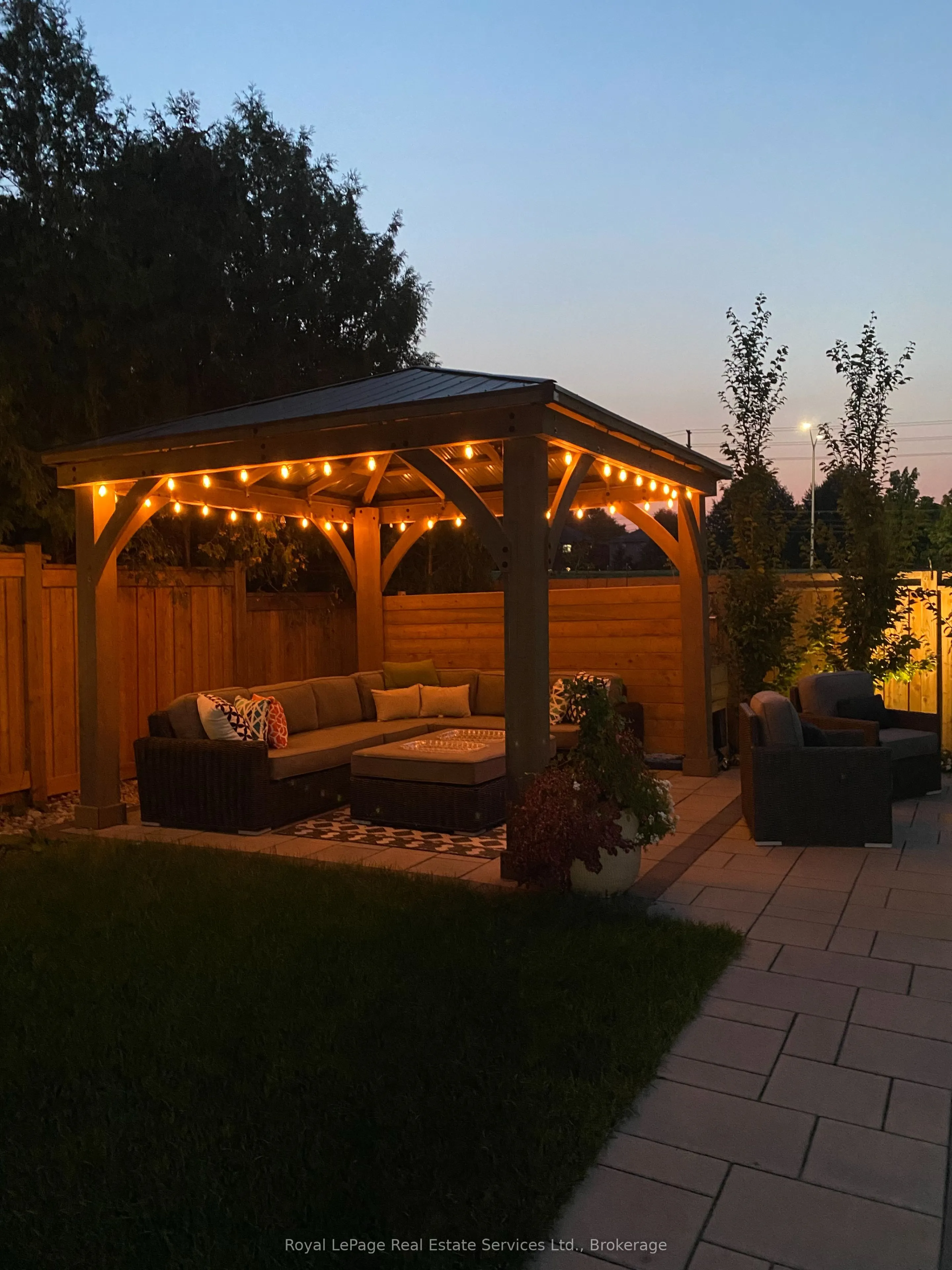 1531 Stoneybrook Trail