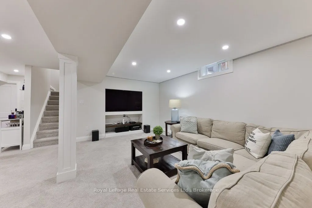 1531 Stoneybrook Trail