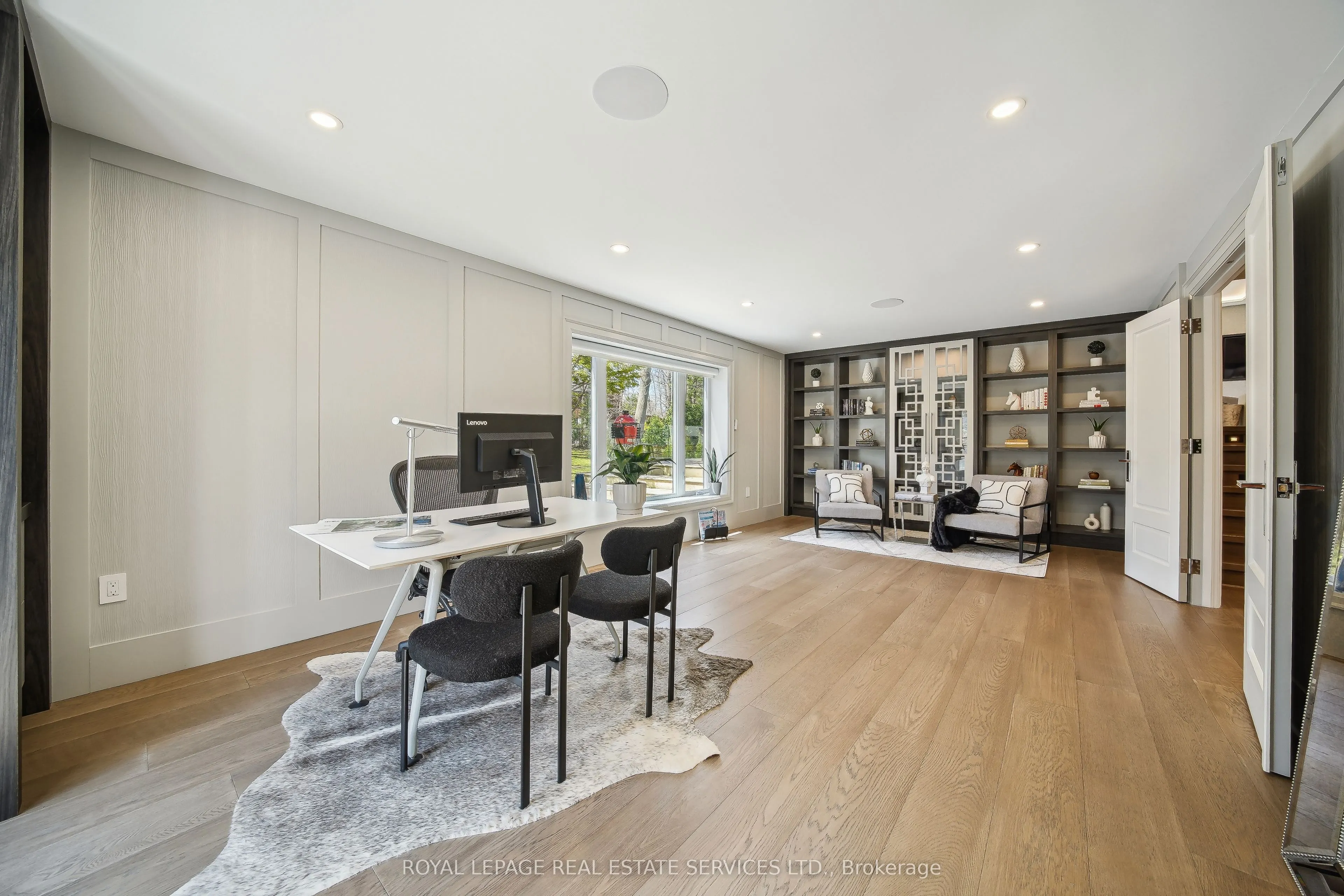 1489 Rogerswood Court
