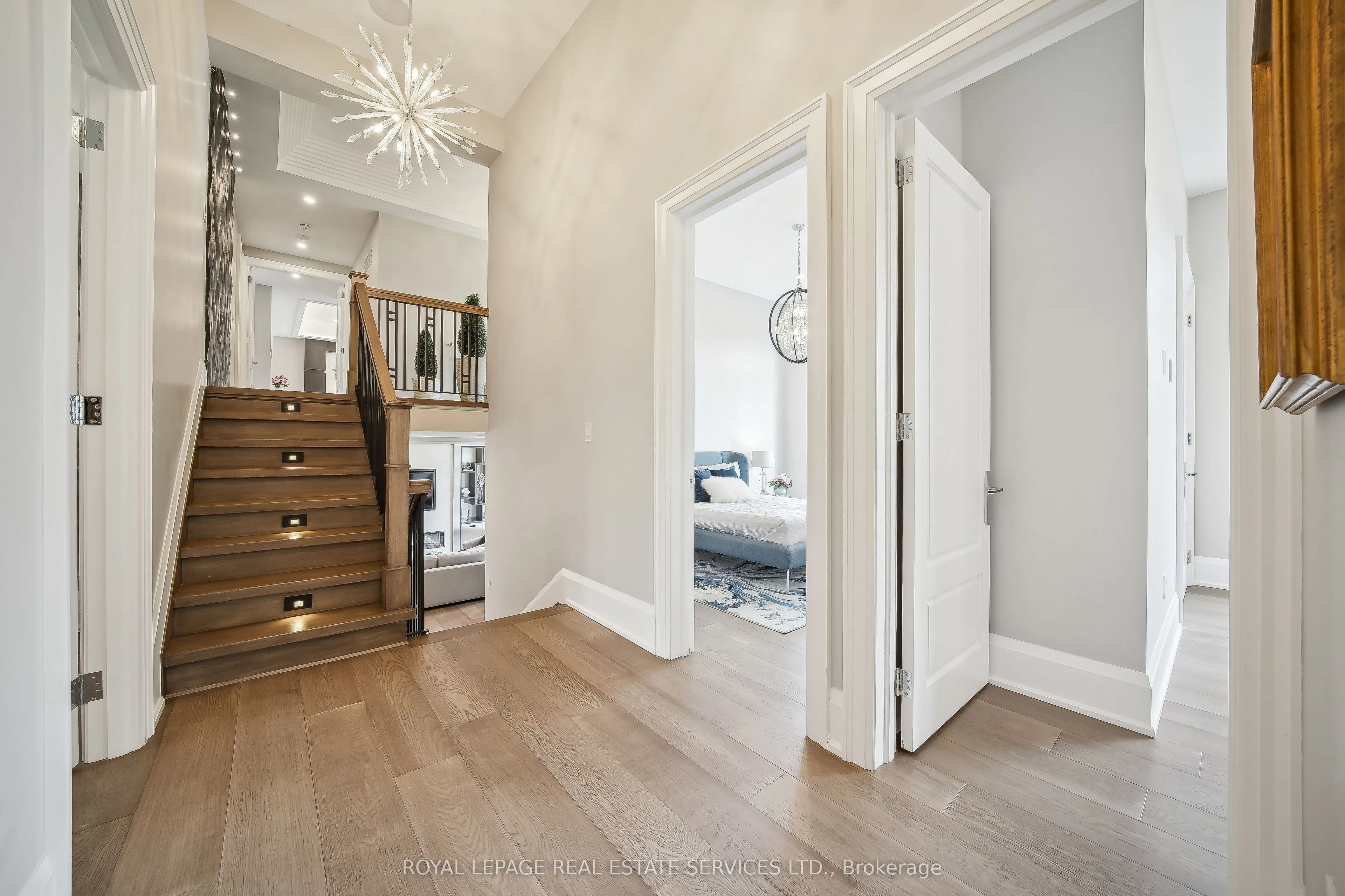 1489 Rogerswood Court