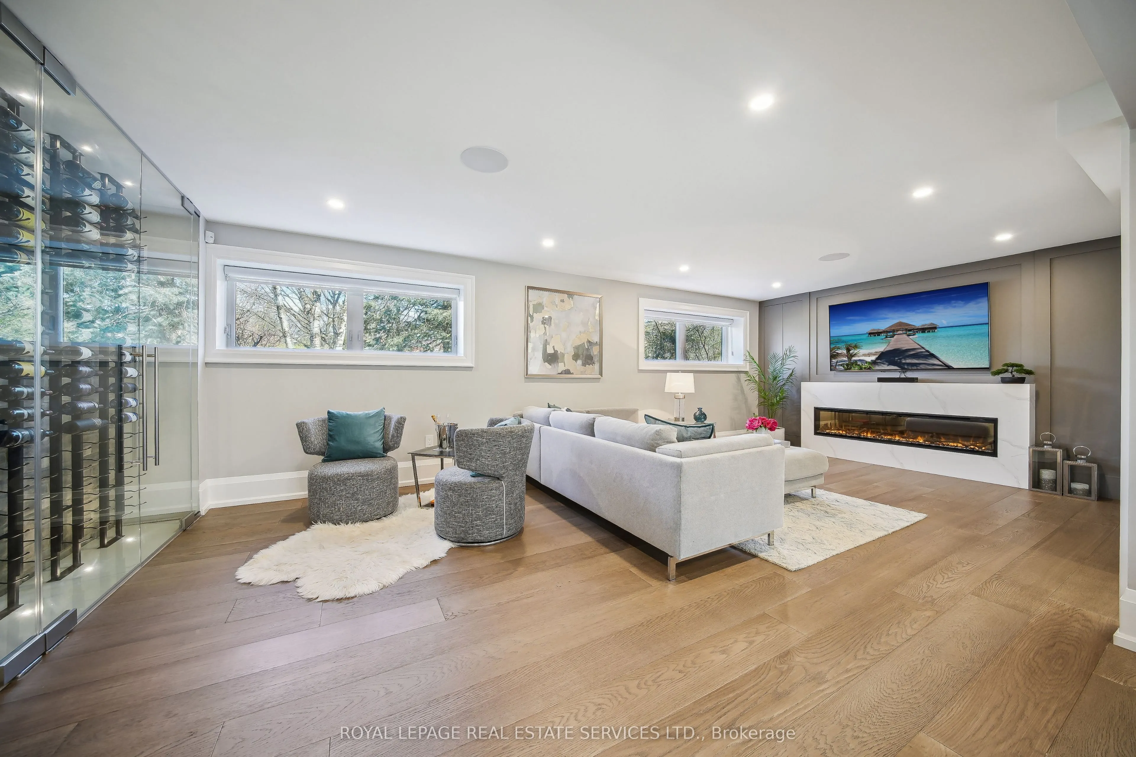 1489 Rogerswood Court