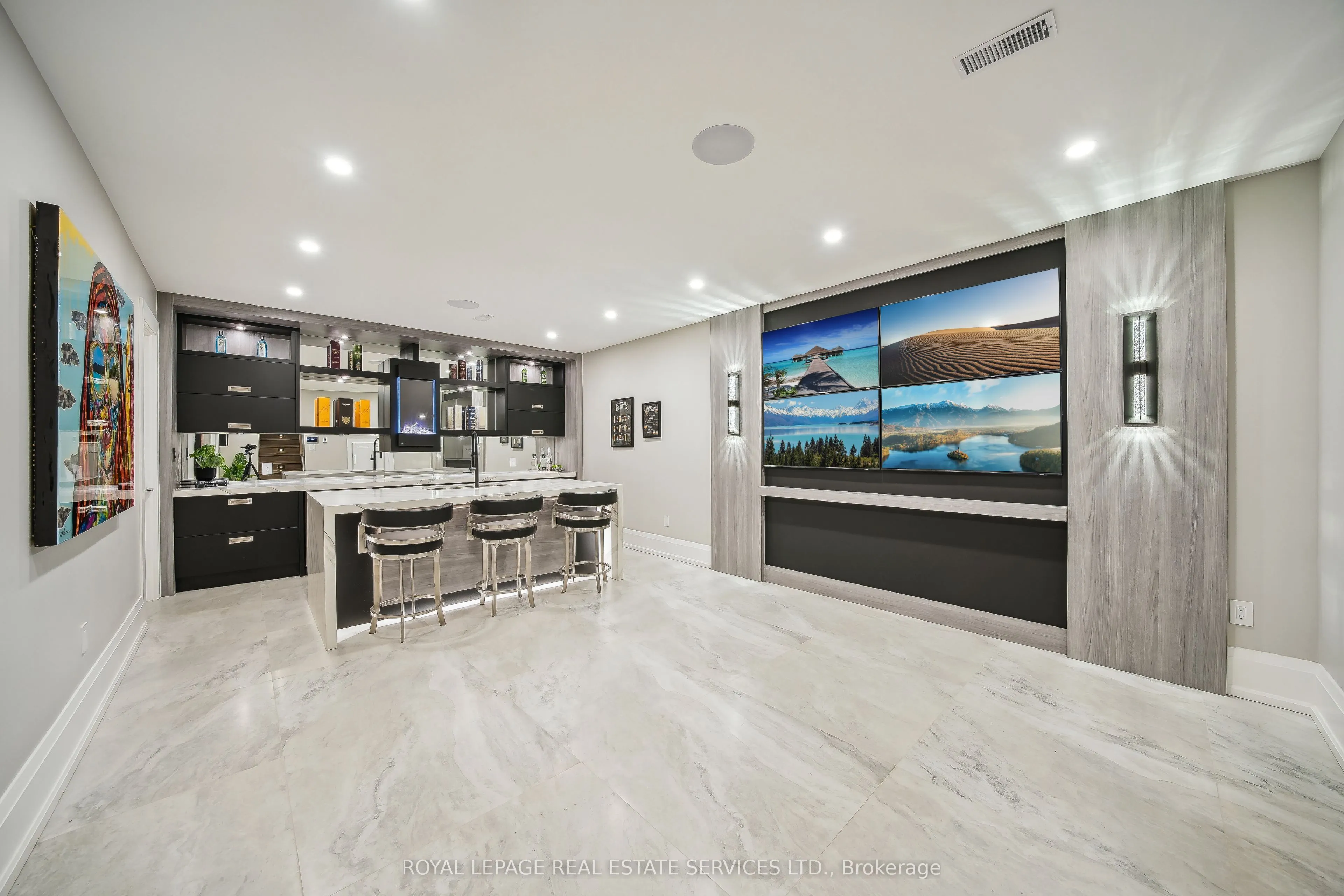 1489 Rogerswood Court