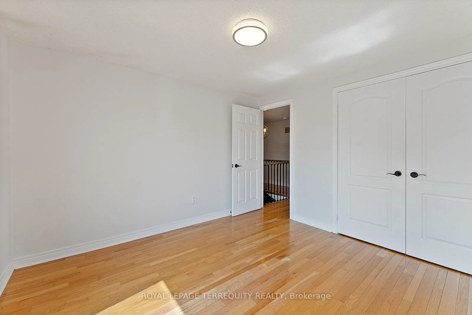 3247 Dovetail Mews
