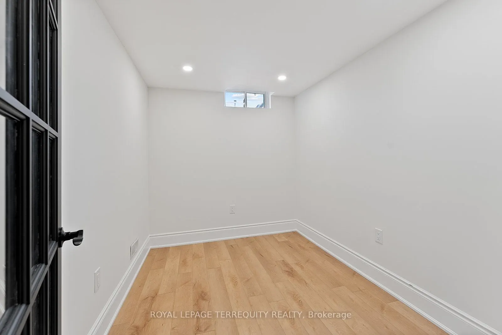 3247 Dovetail Mews