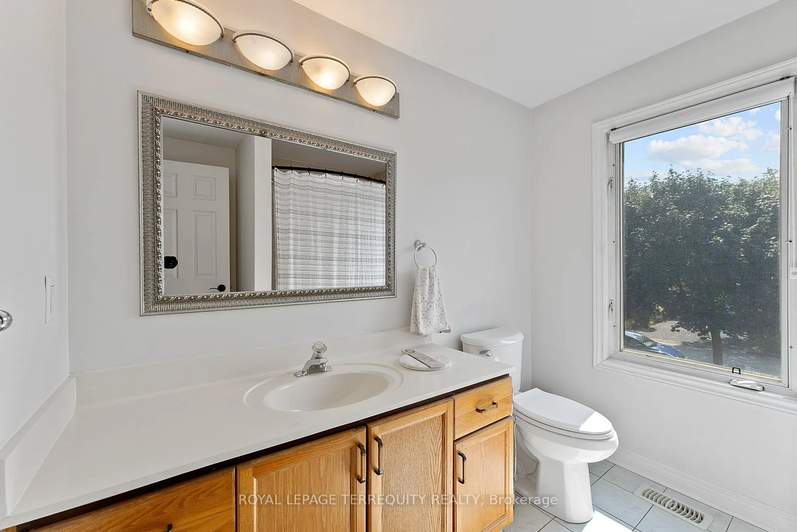 3247 Dovetail Mews