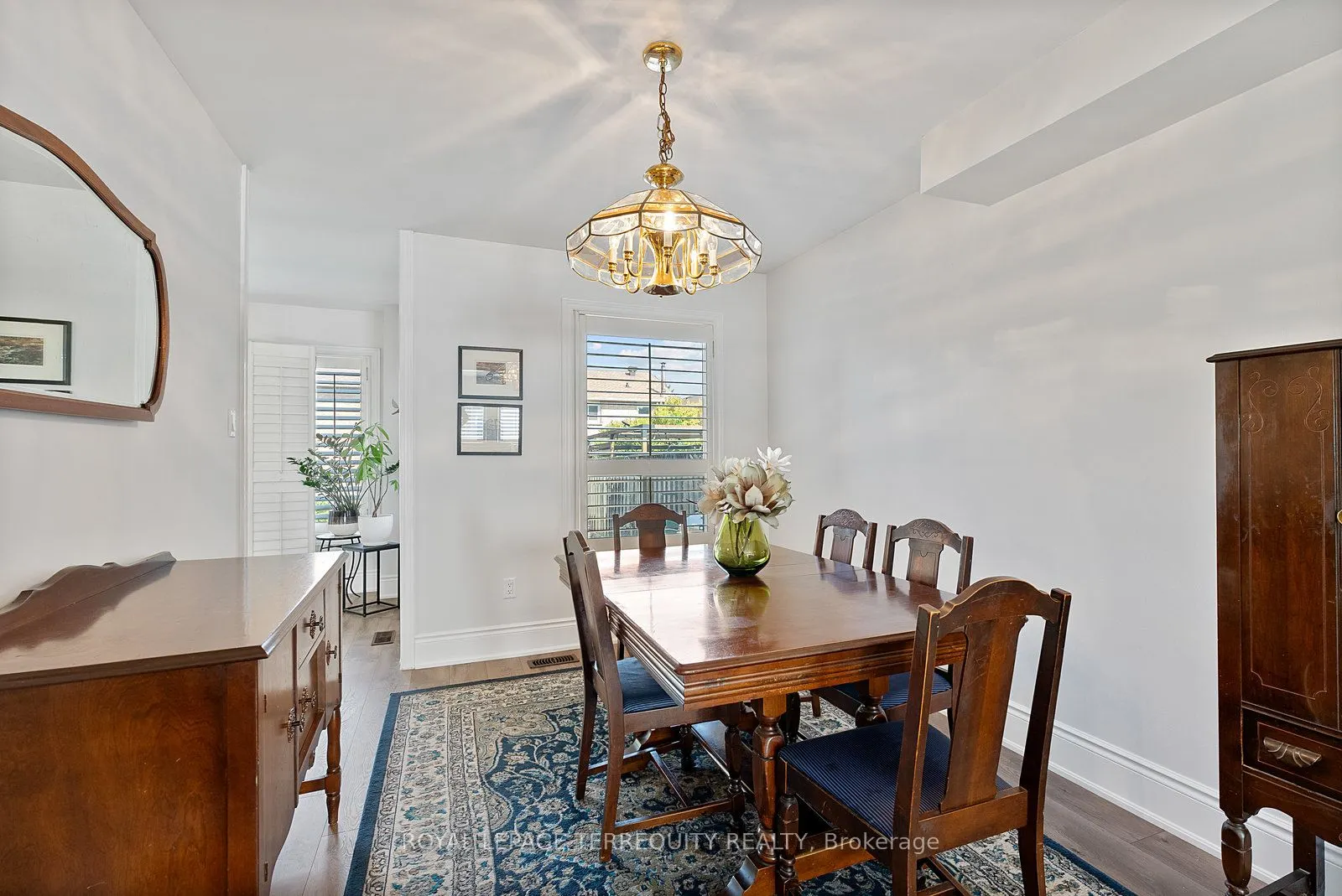 3247 Dovetail Mews