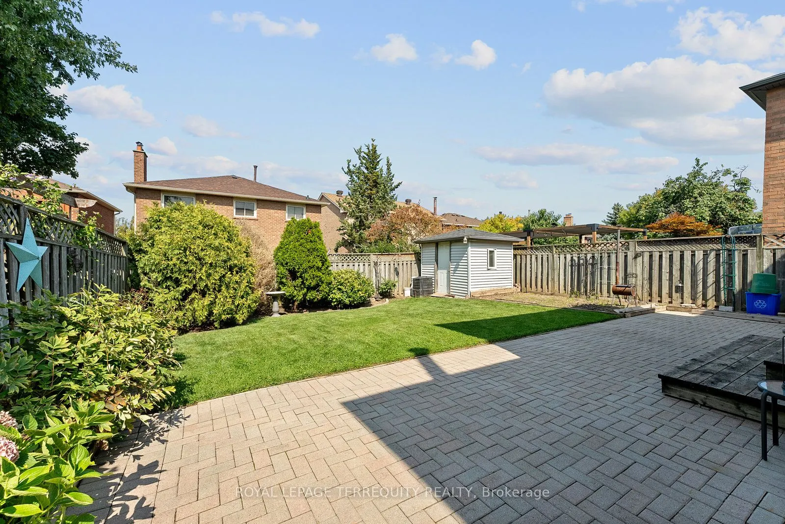 3247 Dovetail Mews