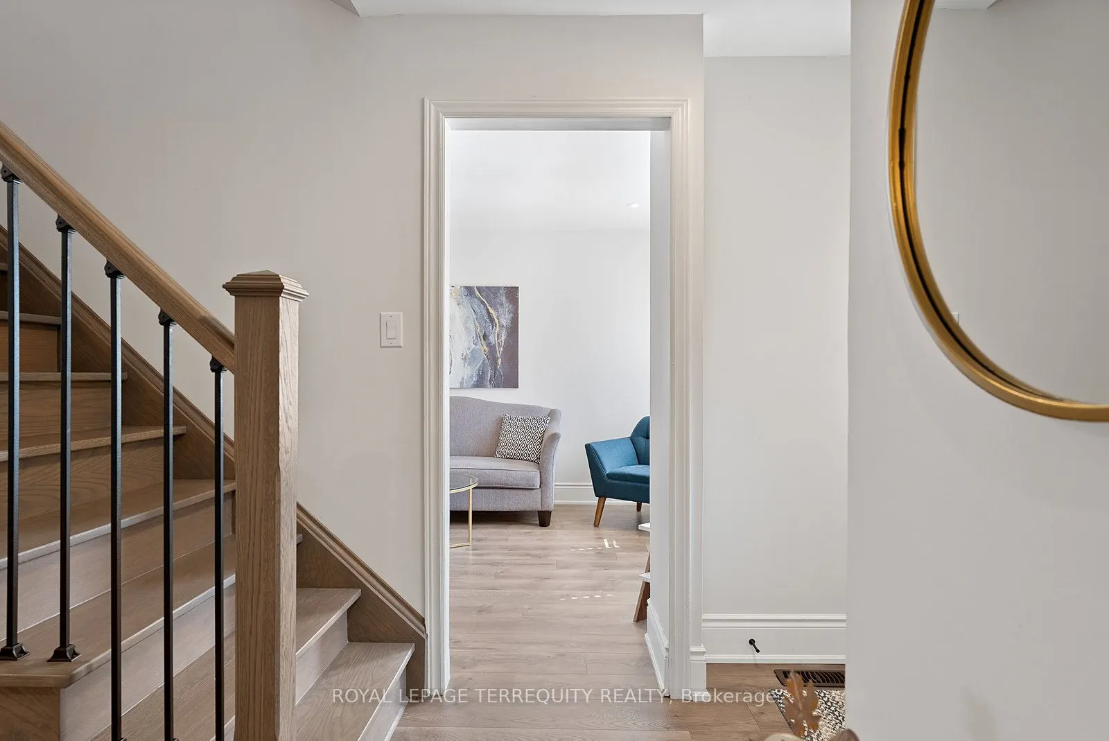 3247 Dovetail Mews