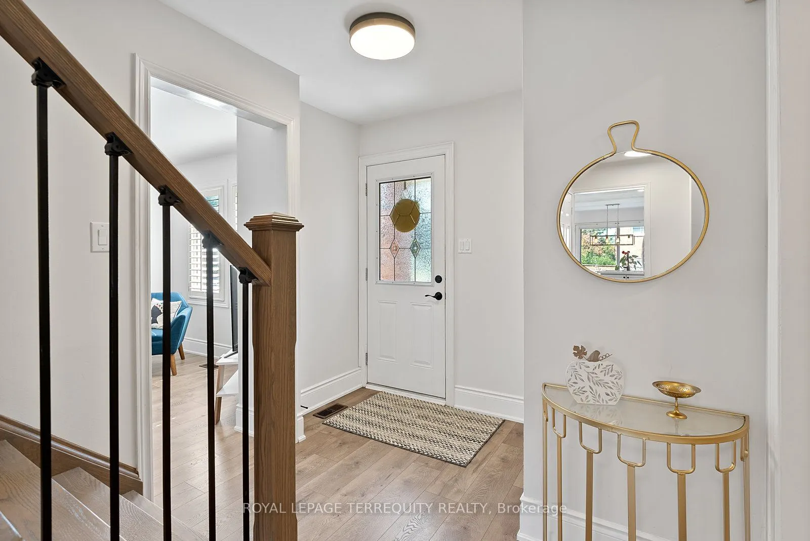 3247 Dovetail Mews