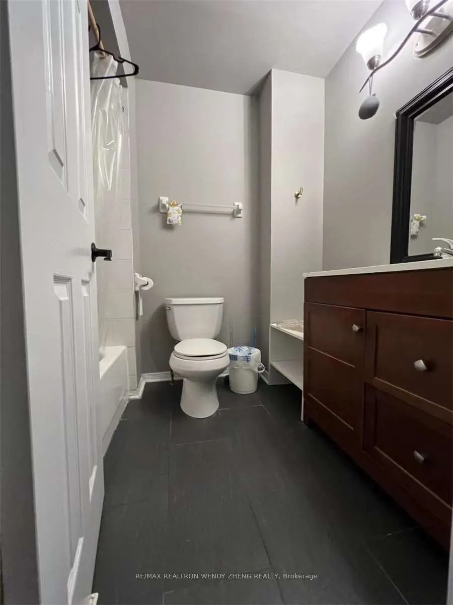 5292 Longhouse Crescent, #Basement