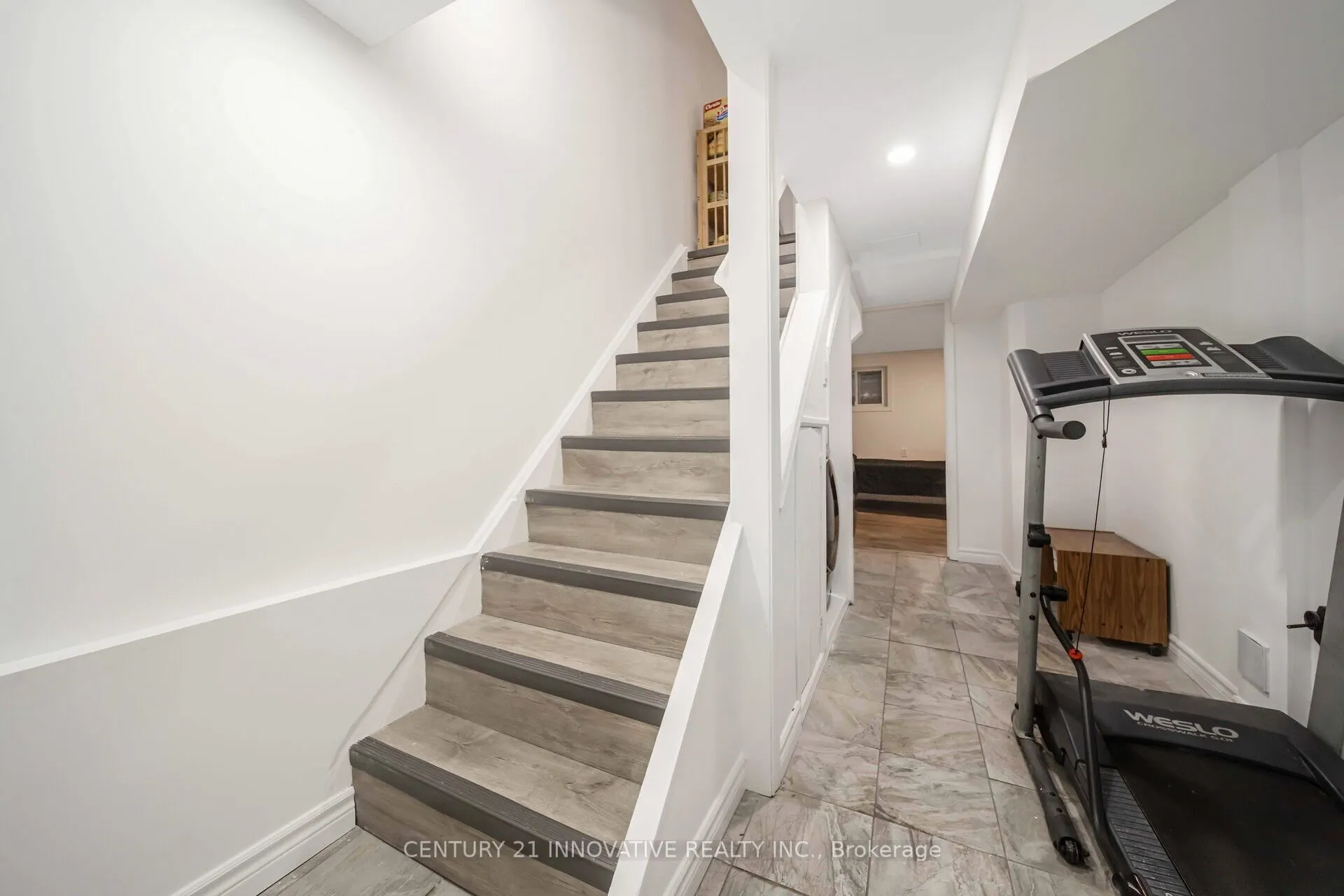 3175 Kirwin Avenue, #5